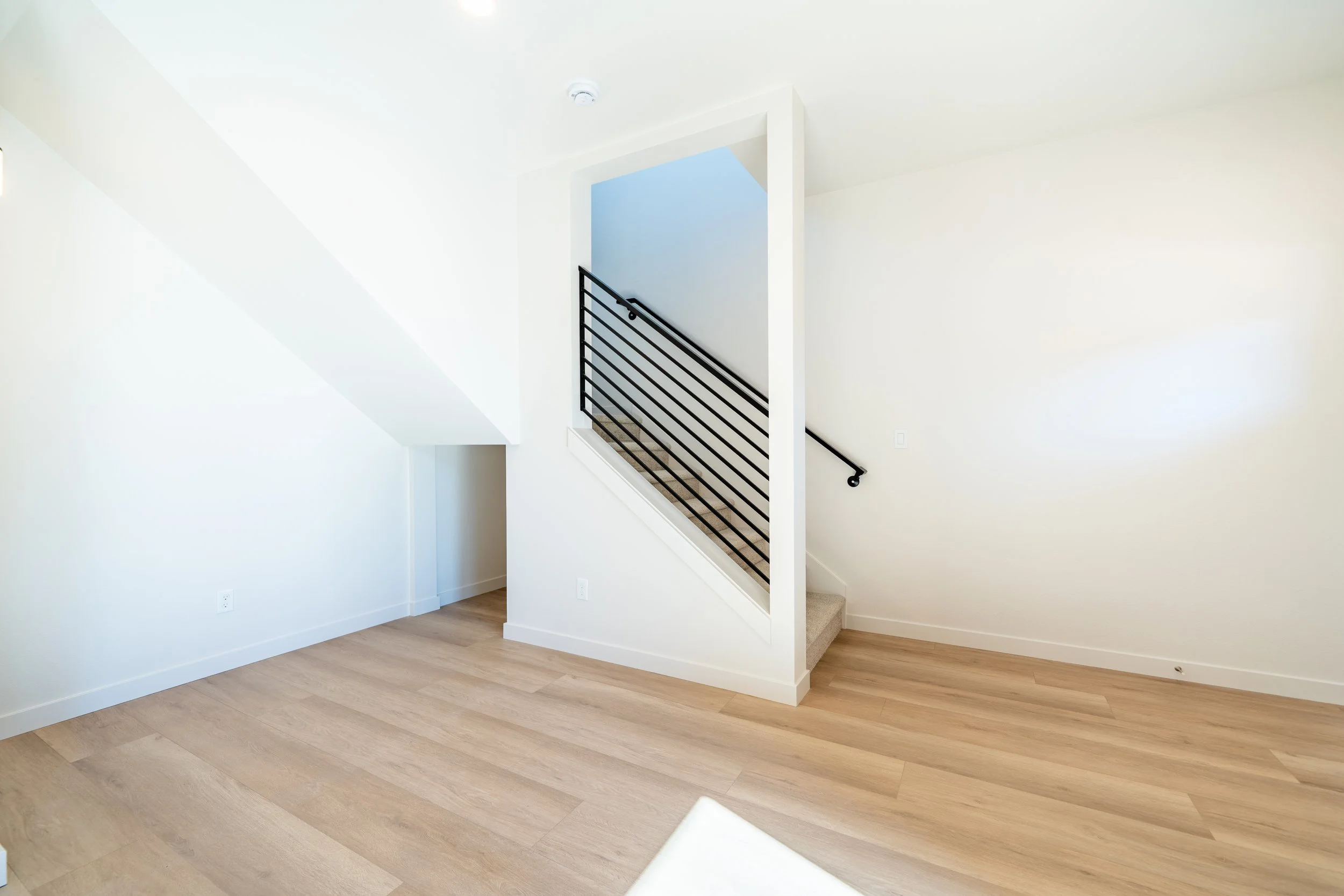 RH - 19th St Redmond 2br-24.jpg