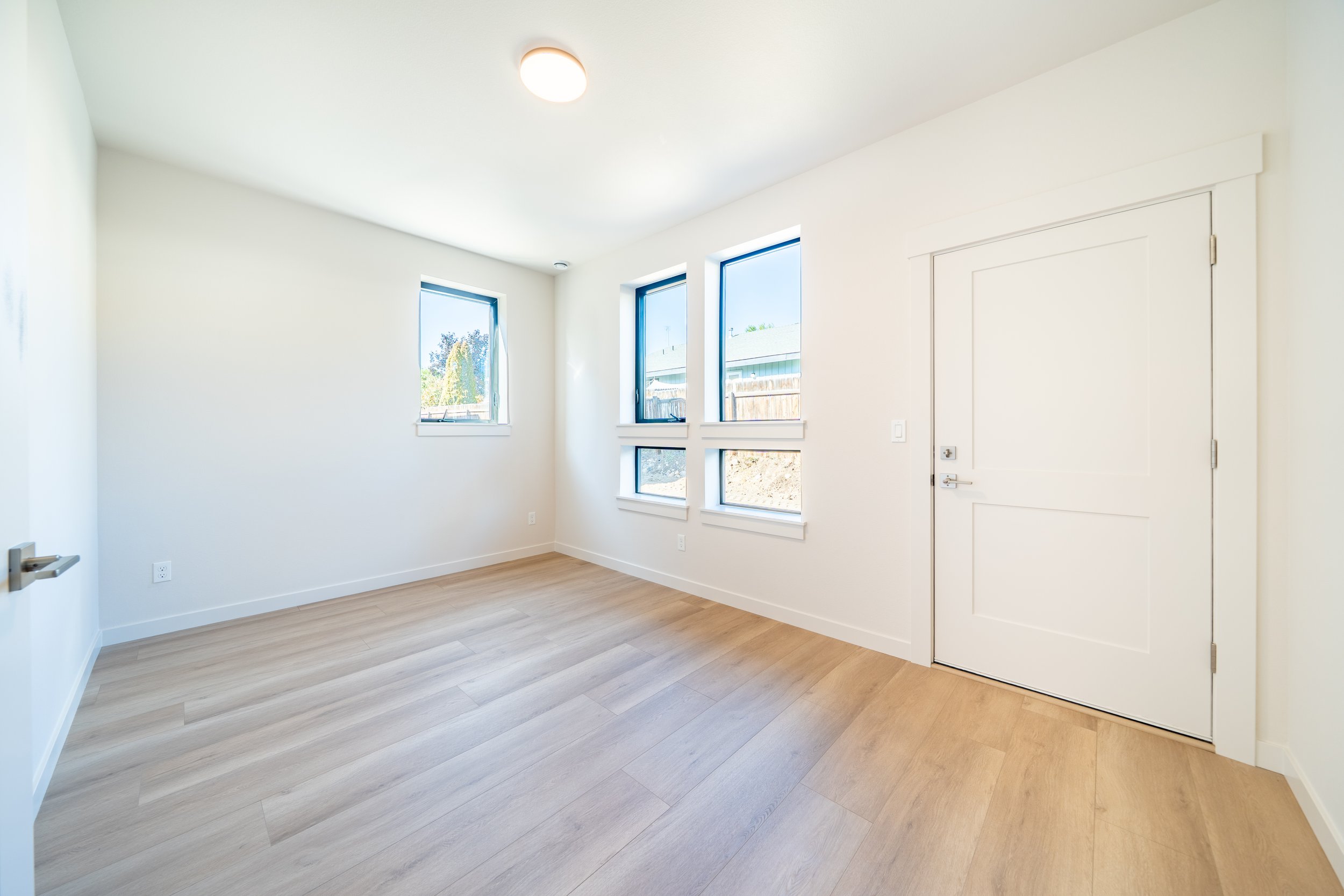 RH - 19th St Redmond 3br-01.jpg