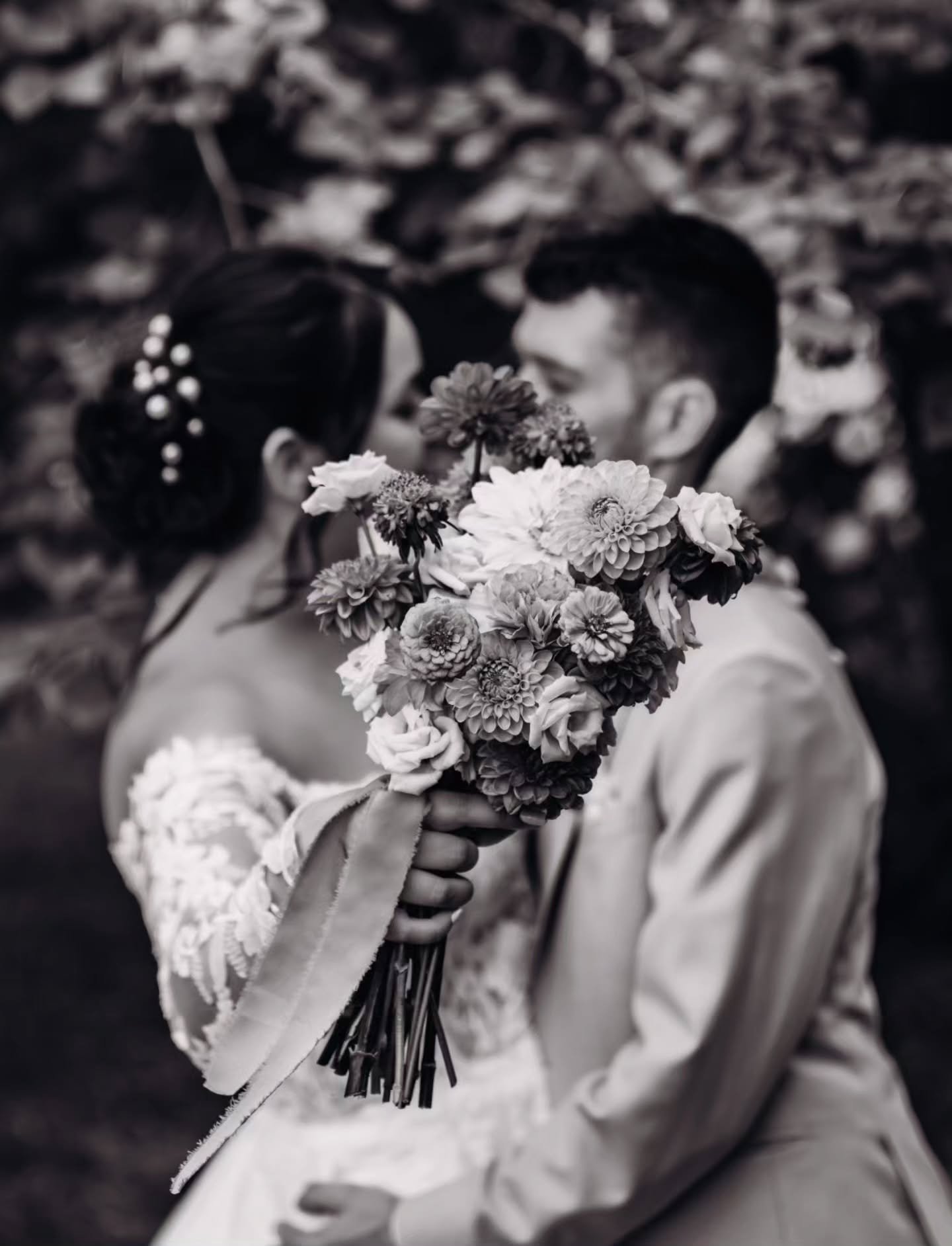 De l'amour, de l'amour et des regards &eacute;mus 😍

#photographemariage #mariage #toulouse #portrait #photographetoulouse