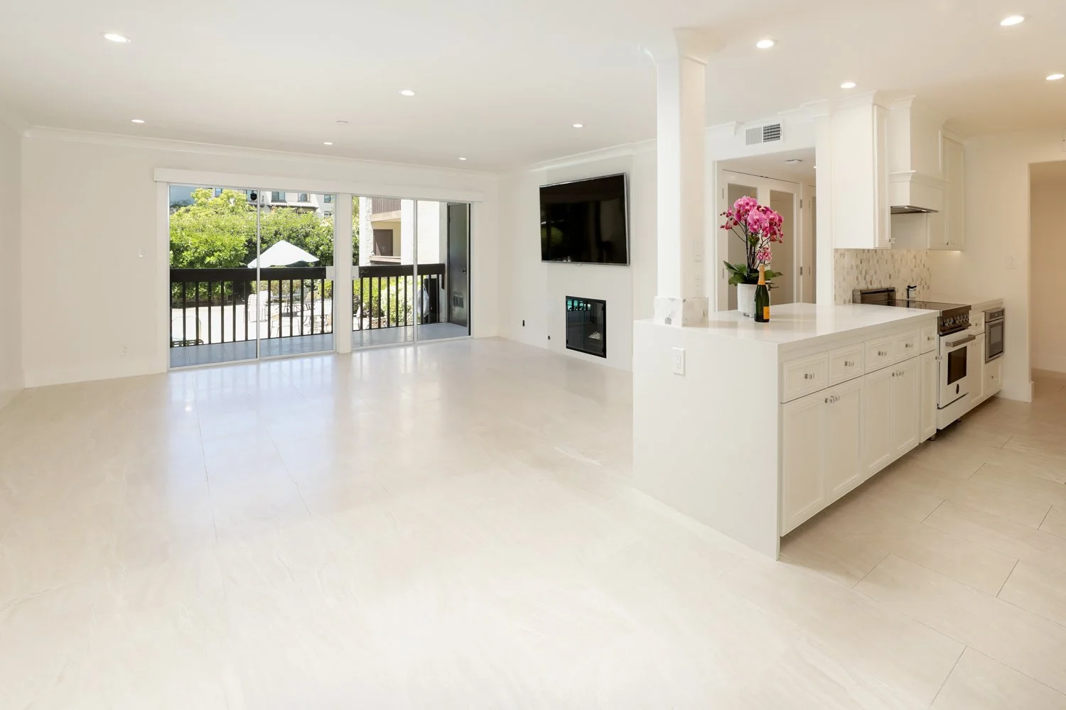 3-226 W EdithMLS.jpg