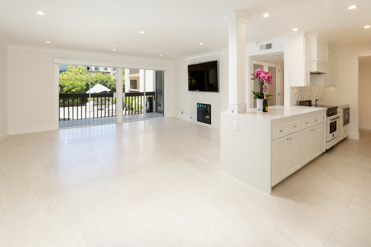 3-226 W EdithMLS.jpg