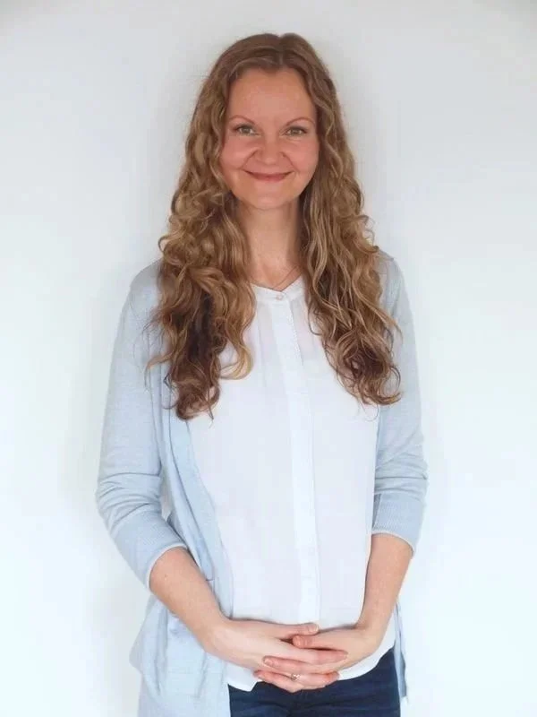 Kim Alscher who offers integrative psychotherapy and counselling in burnaby