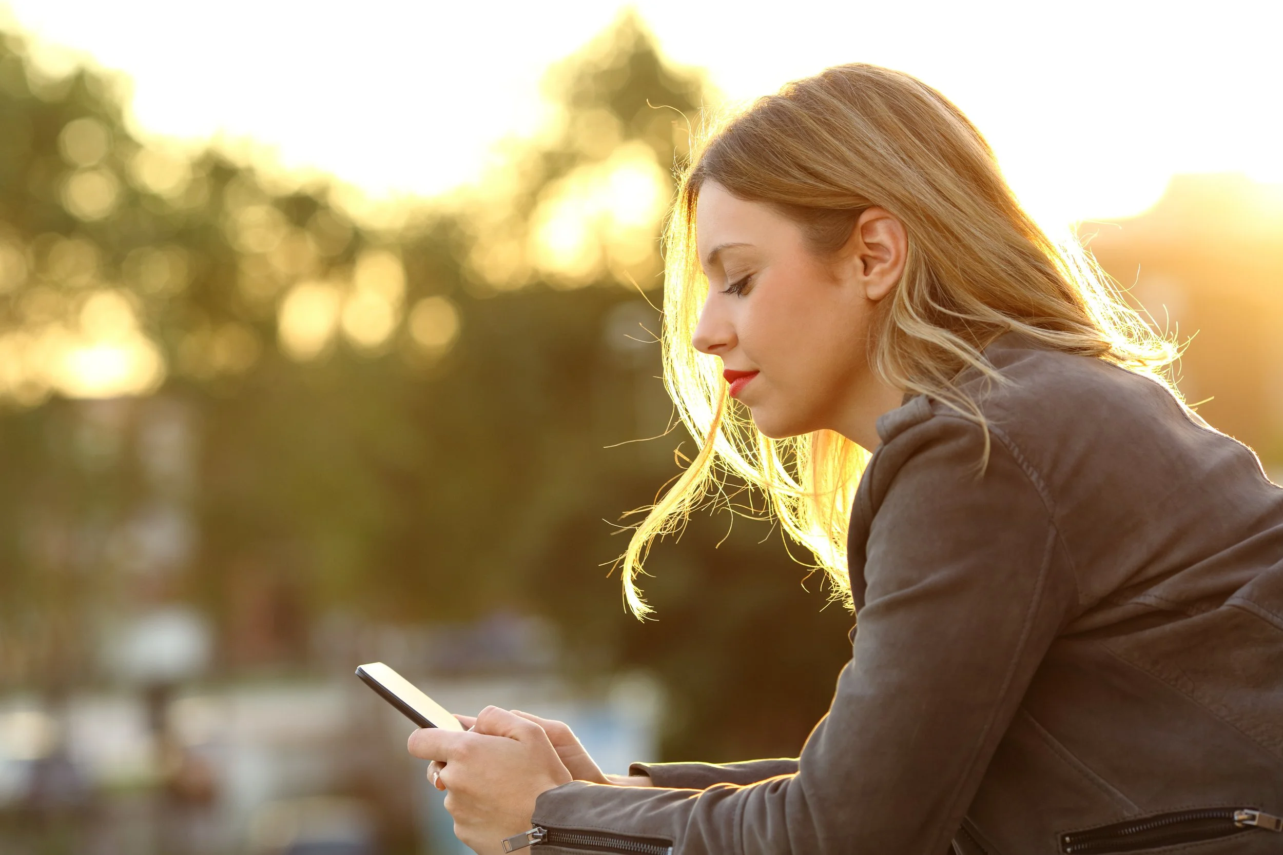 Why Can’t I Stop Checking Their Instagram? Limerence, Love Addiction, and the Social Media Trap