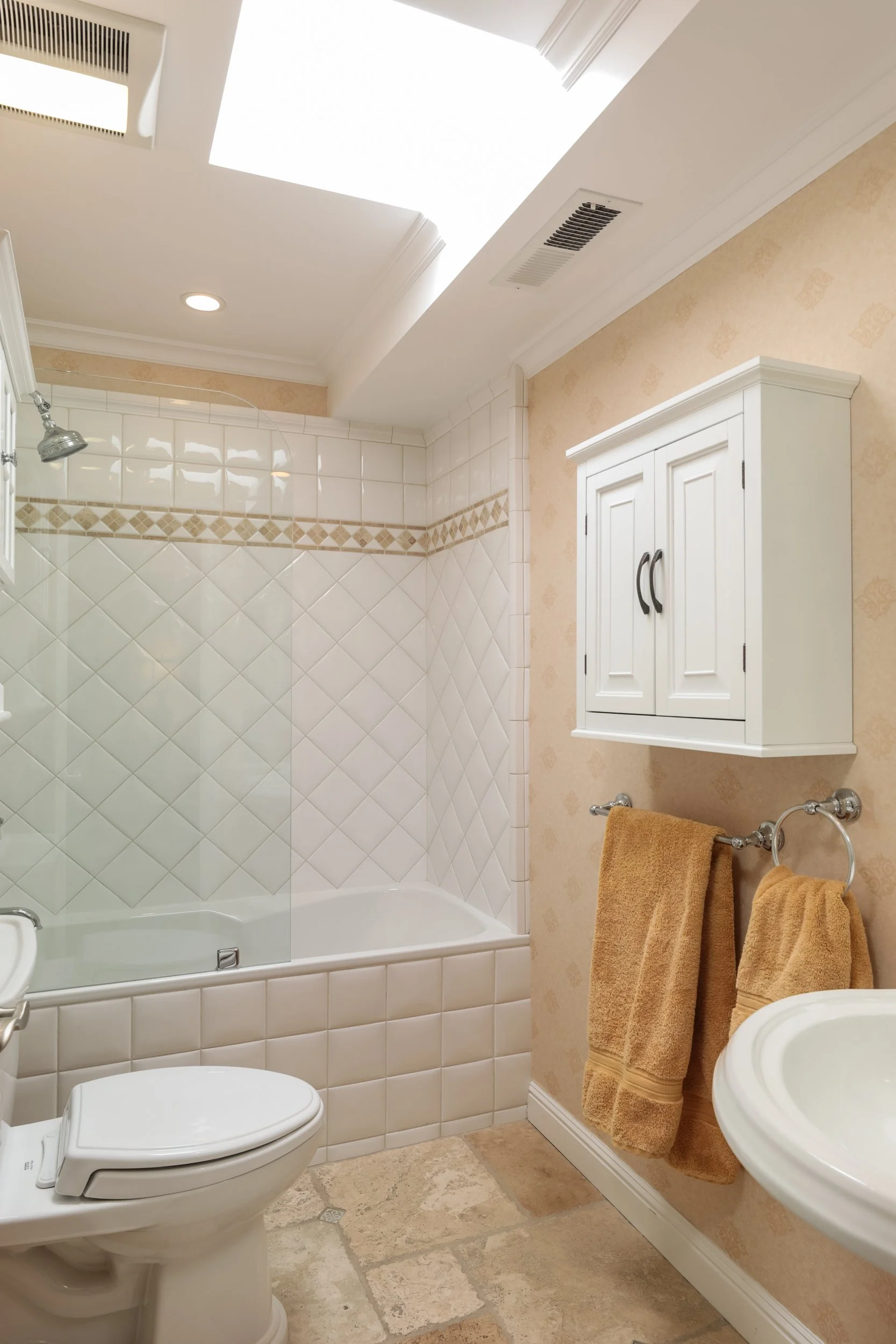 21-Bay Tree_Matt Anello-9907-Edit-MLS.jpg