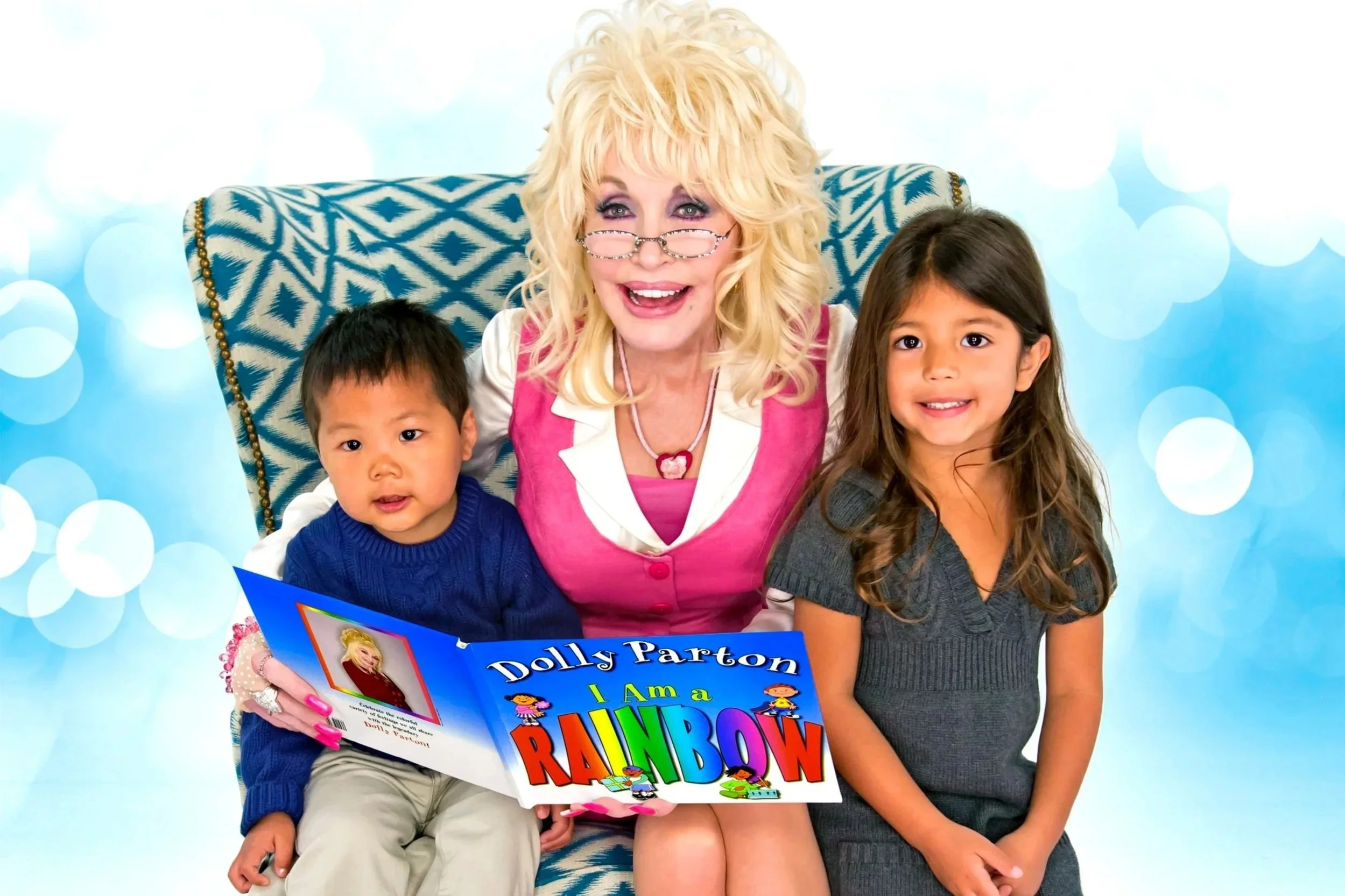 Dolly Parton reading to kids