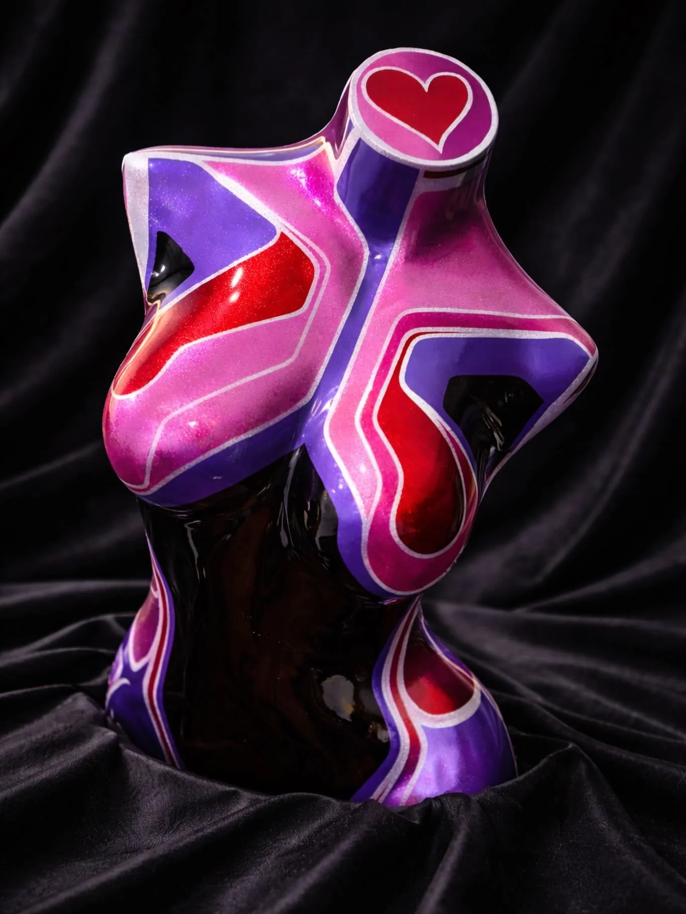 📇UNTITLED PIECE
🎨ARTIST: DAVE DEVORE
📍FT MYERS, FL

I still am in awe of this piece by my dear friend, mentor and fellow creative @davedevore.

I had goosebumps seeing it in person and recognizing the sparkle and tone of the purple flecks of the p