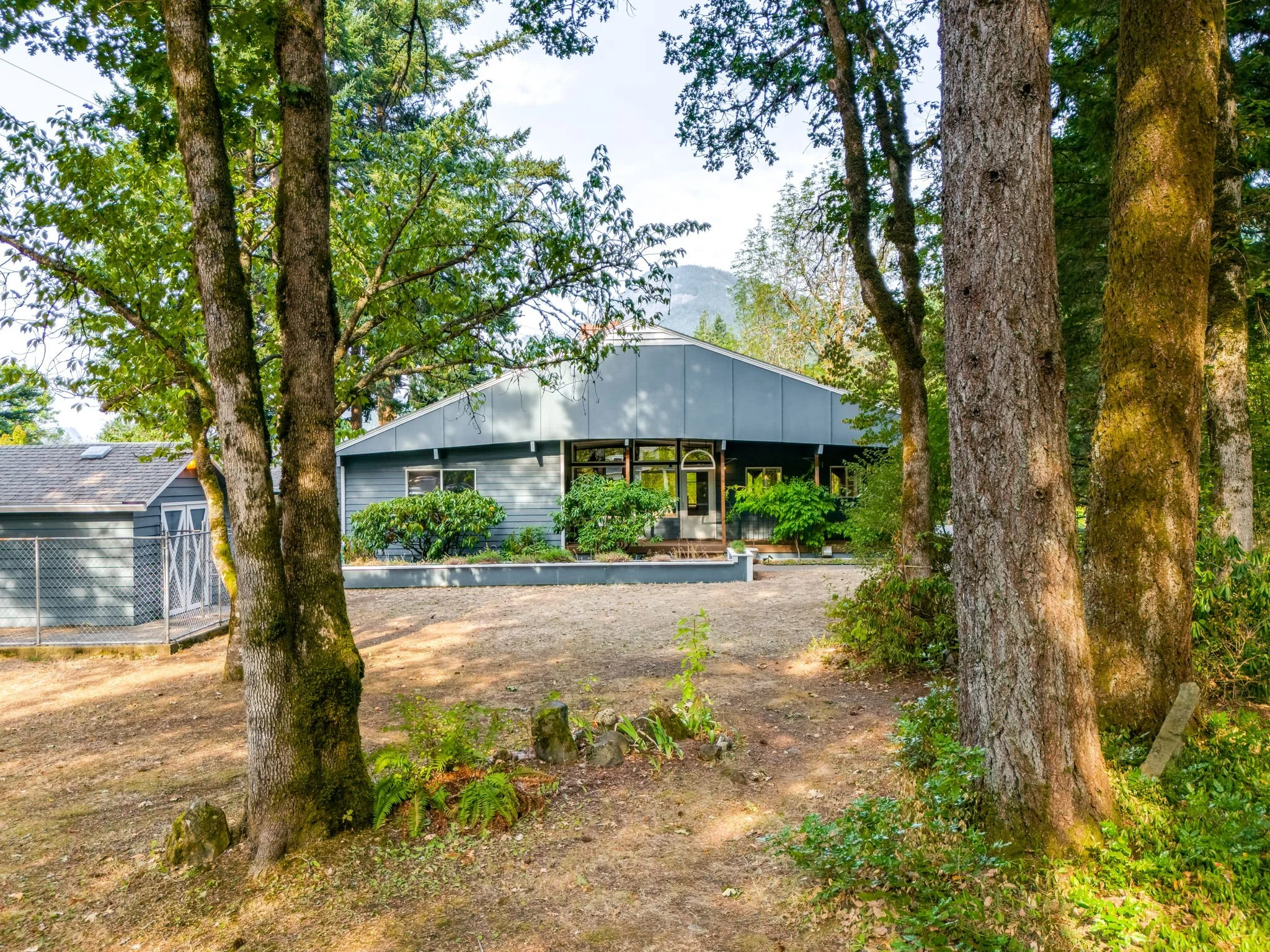 1-web-or-mls-2020 Greenleaf Dr North Bonneville WA (1).jpg