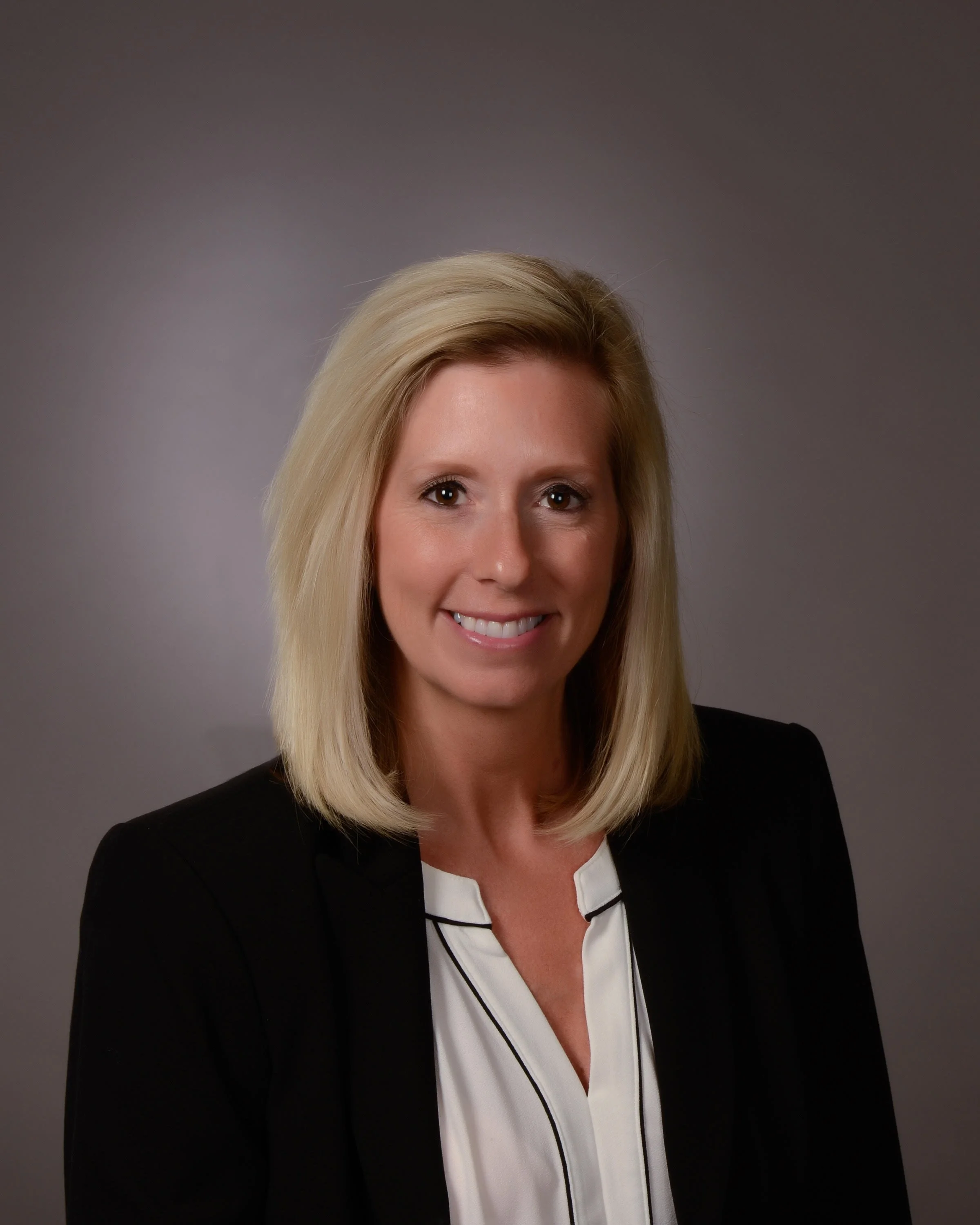 Professional Photo of Loralee Kicker