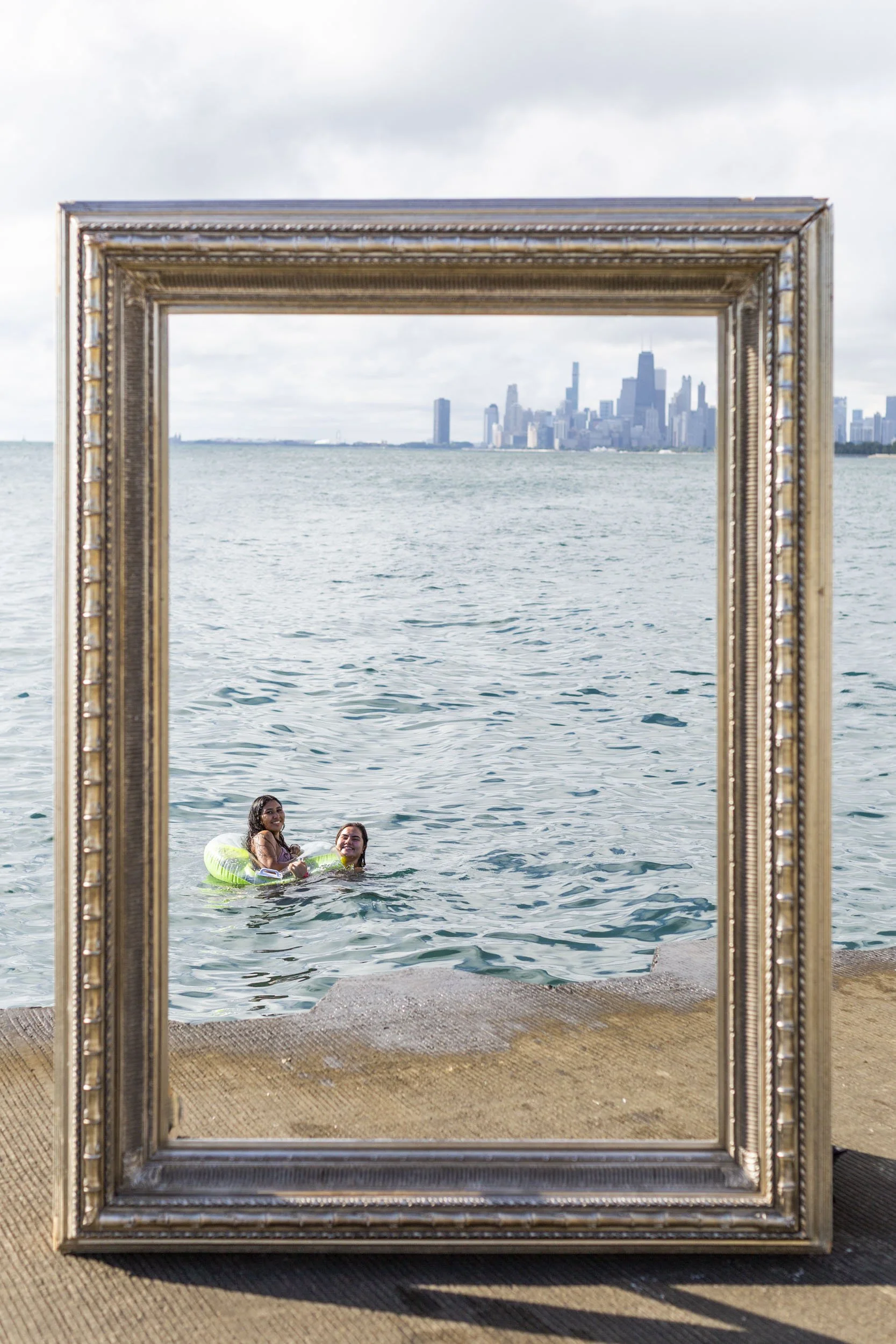 26_FramedinChicago_MontroseHarborSwimSocialForWebsite-39.jpg