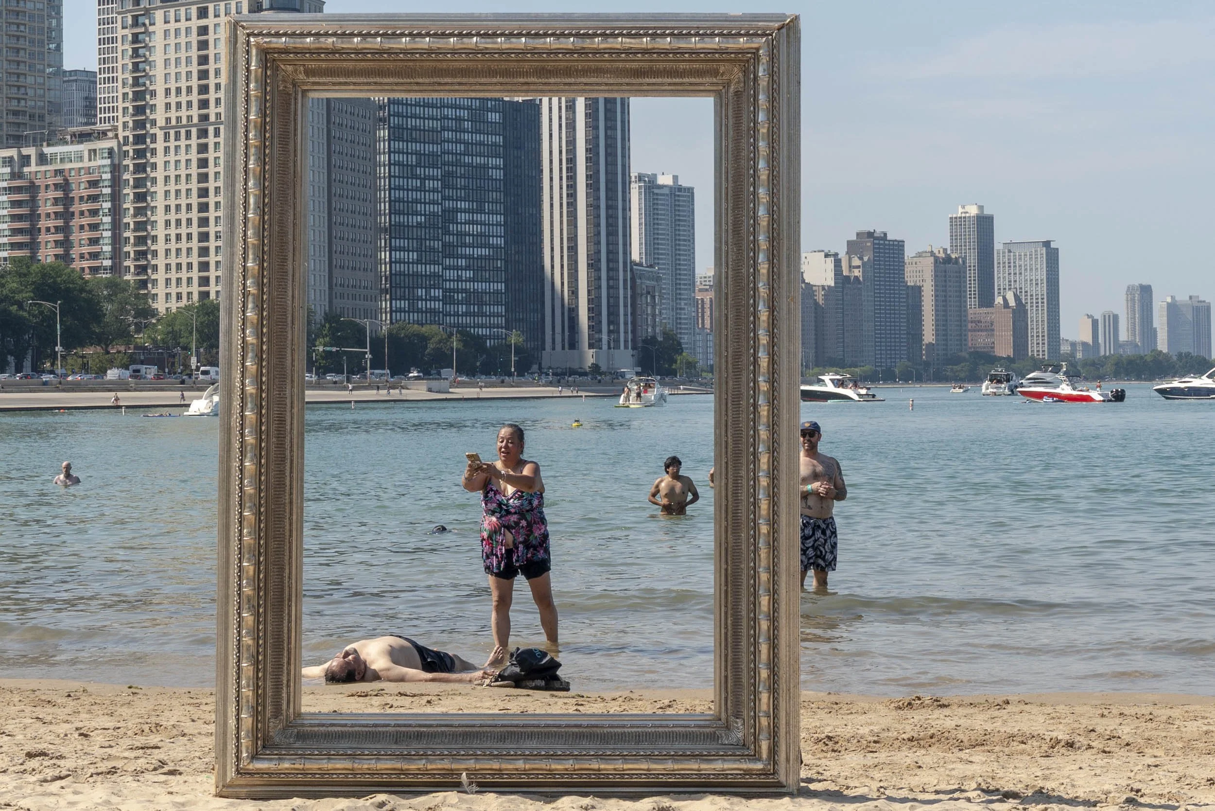 26_FramedinChicago_OhioStreetBeach_ForWebsite-30.jpg