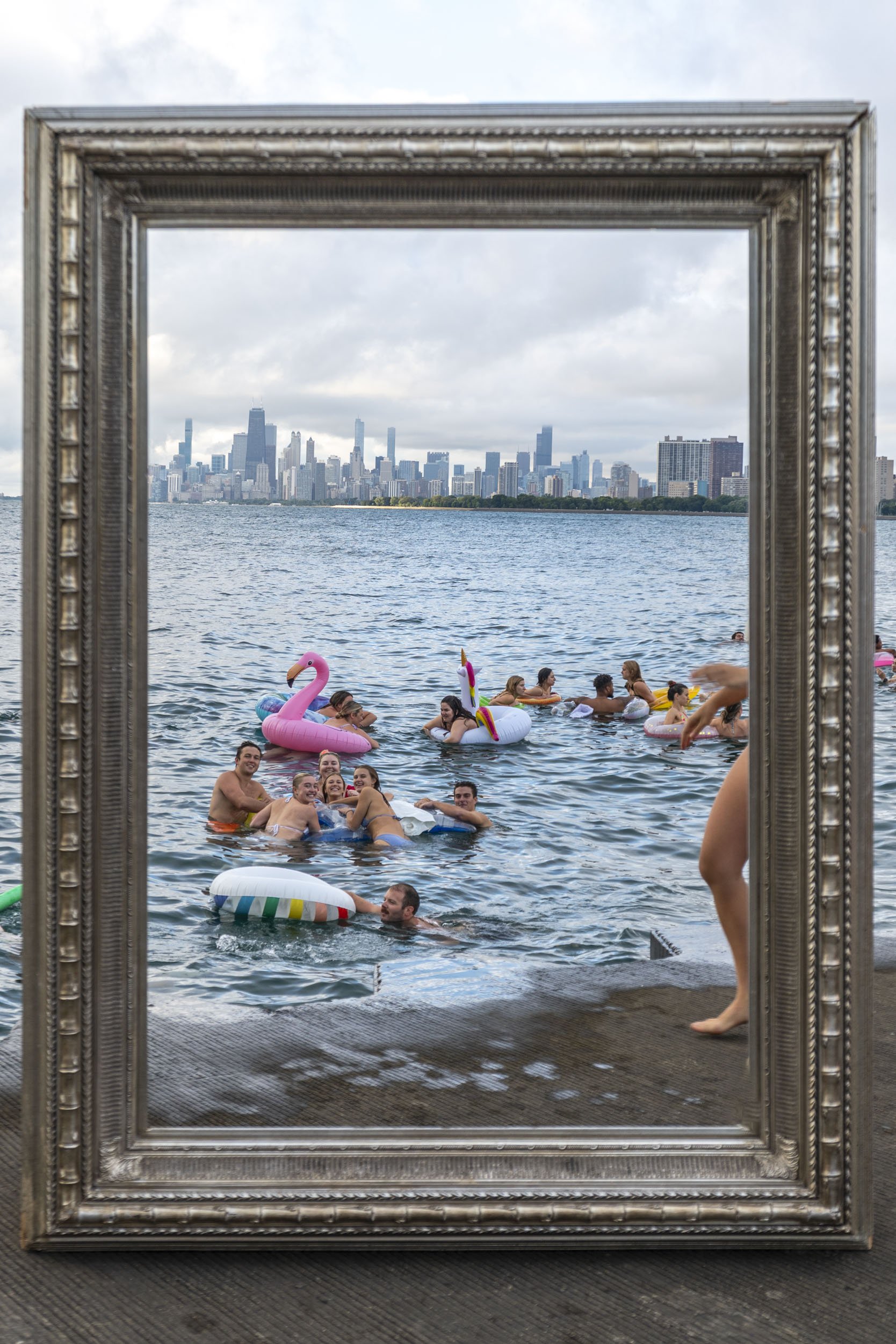 26_FramedinChicago_MontroseHarborSwimSocialForWebsite-9.jpg