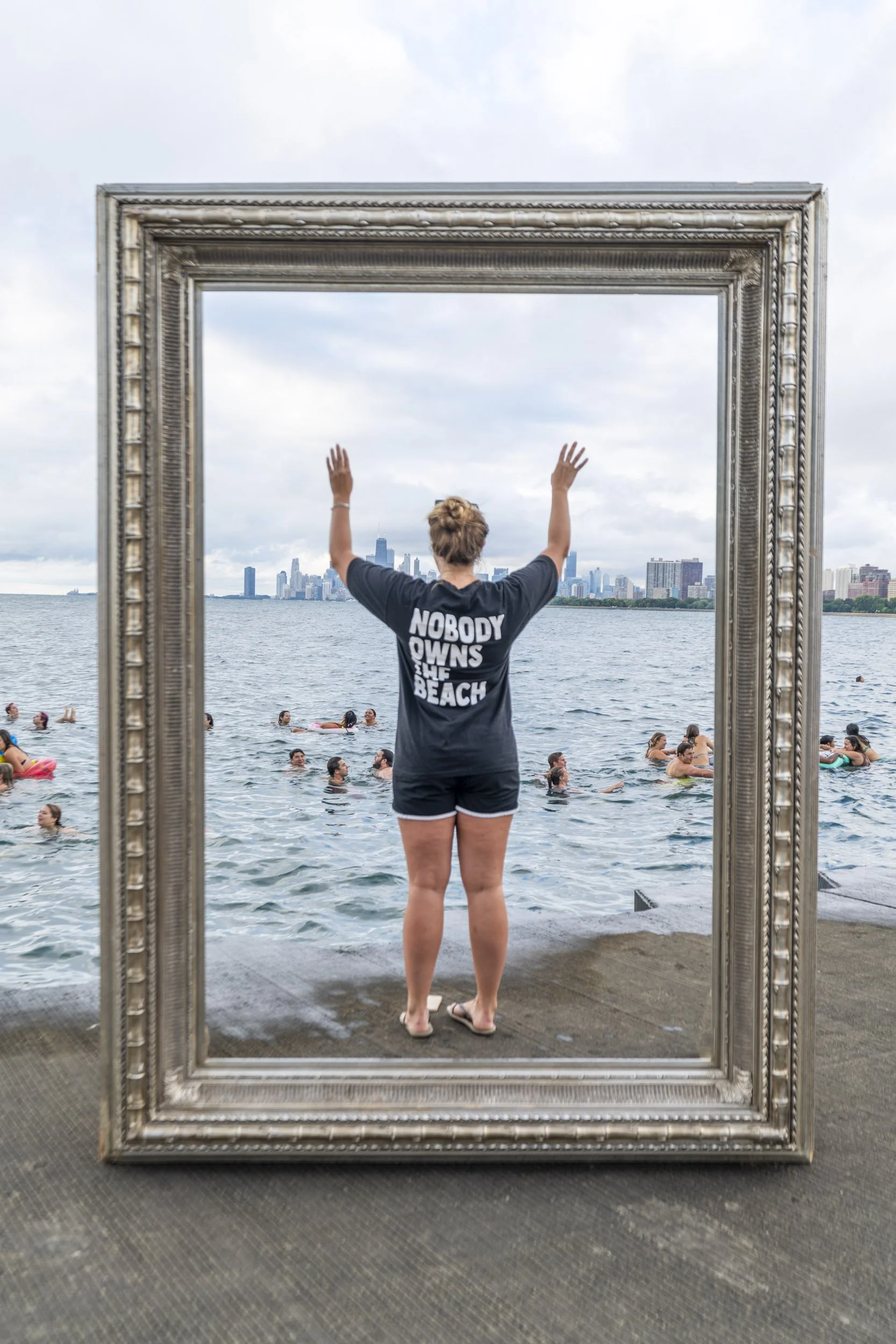 26_FramedinChicago_MontroseHarborSwimSocialForWebsite-4.jpg