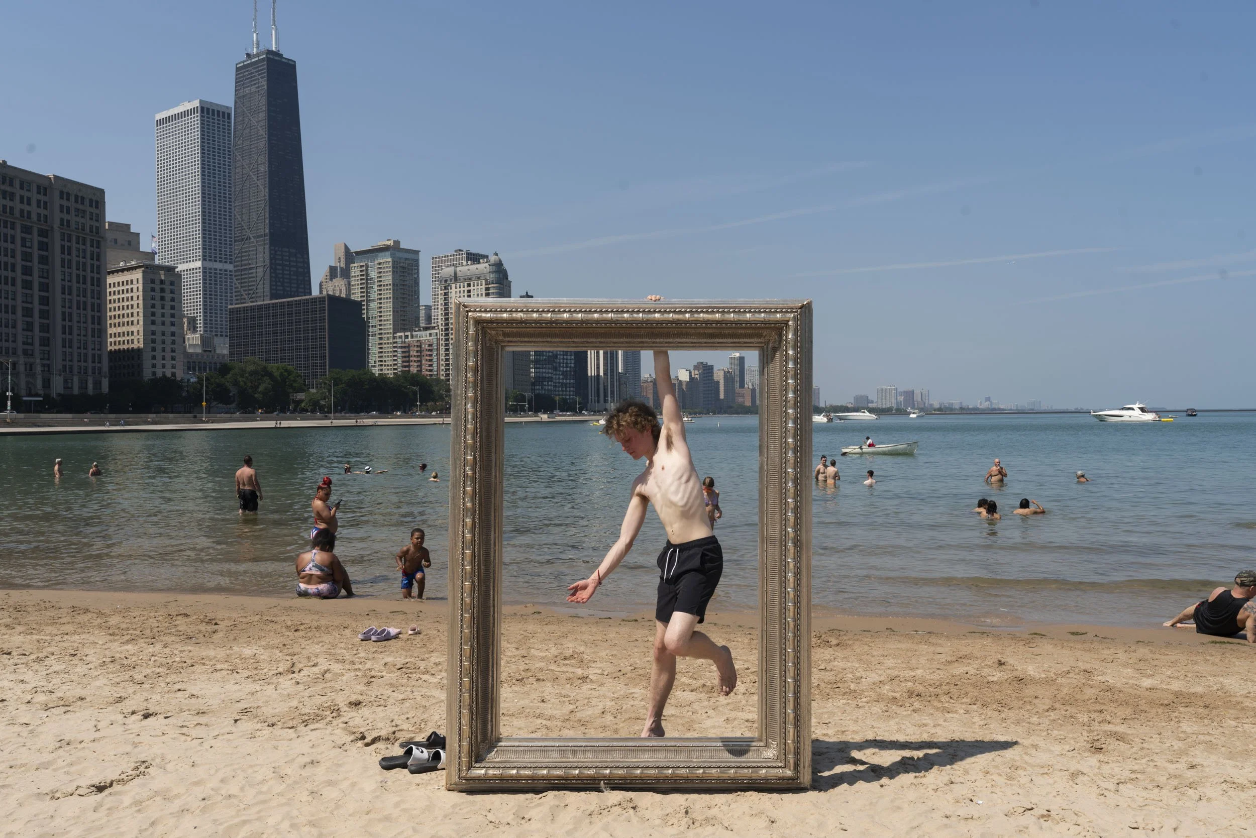 26_FramedinChicago_OhioStreetBeach_ForWebsite-19.jpg