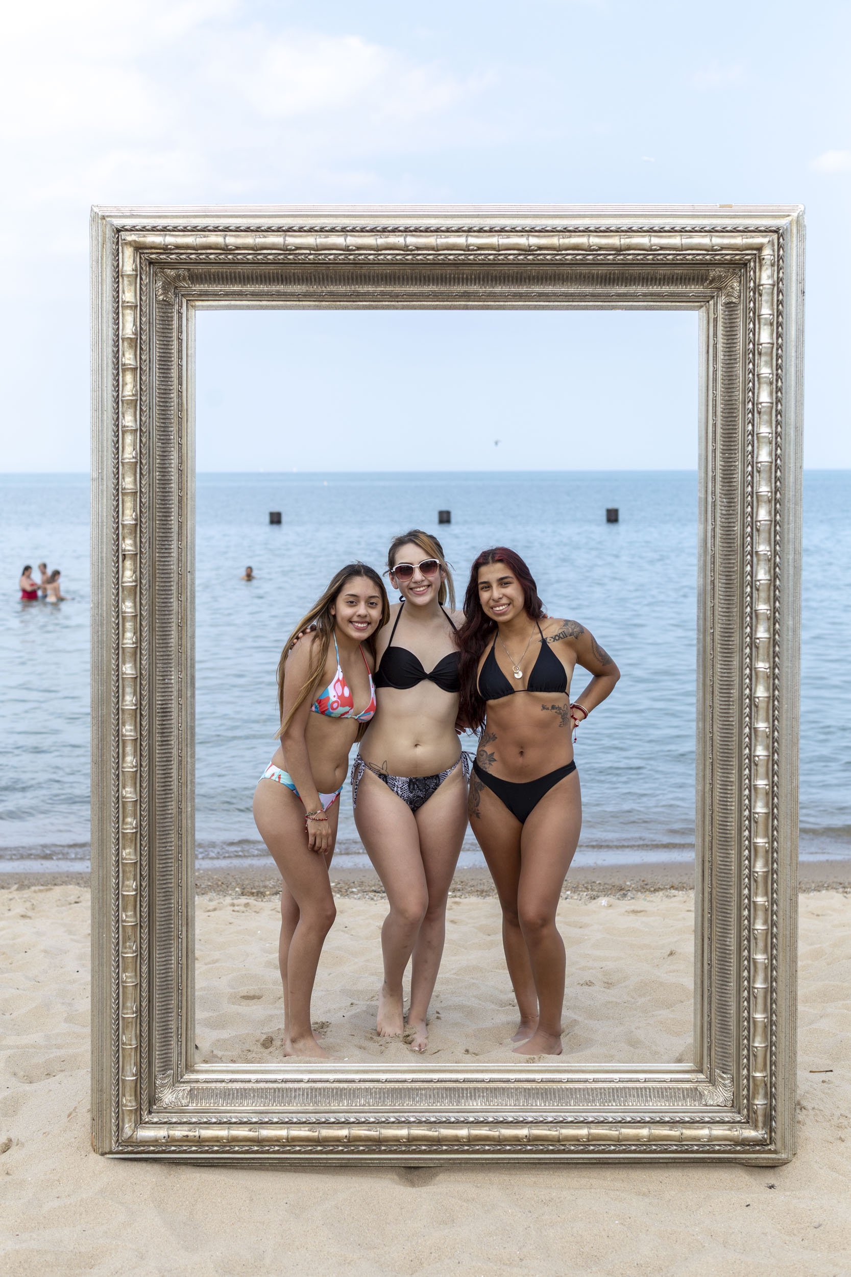 26_FramedinChicago_NorthAvenueBeach_ForWebsite-3.jpg