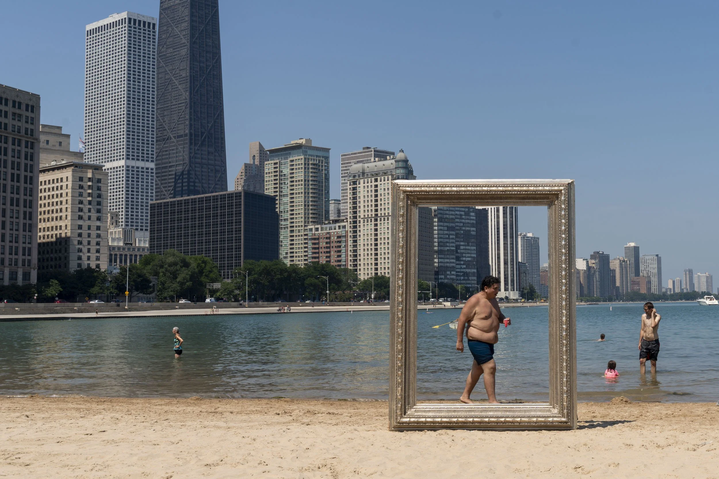 26_FramedinChicago_OhioStreetBeach_ForWebsite-8.jpg