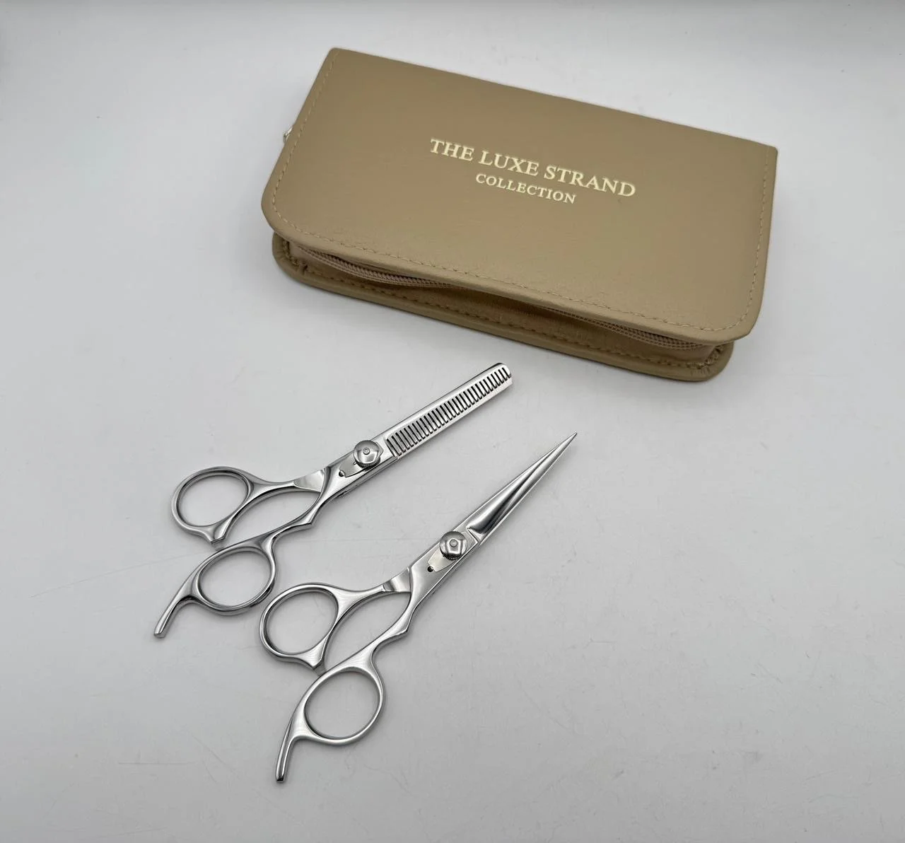 THE LUXE STRAND COLLECTION SCISSOR POUCH