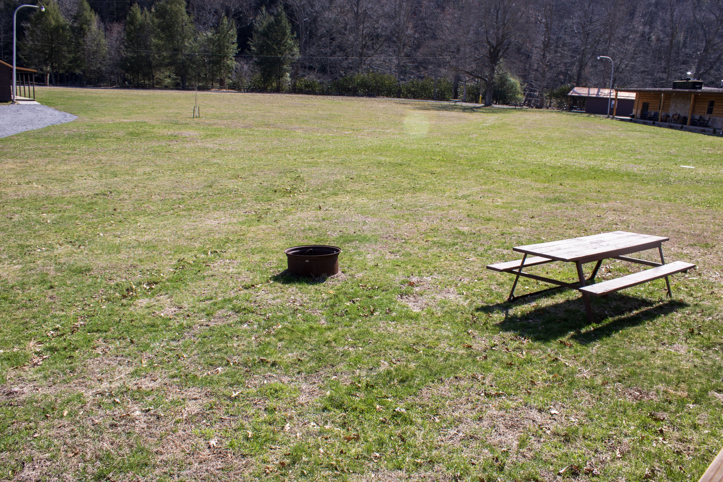 2 bed cabin lawn.JPG