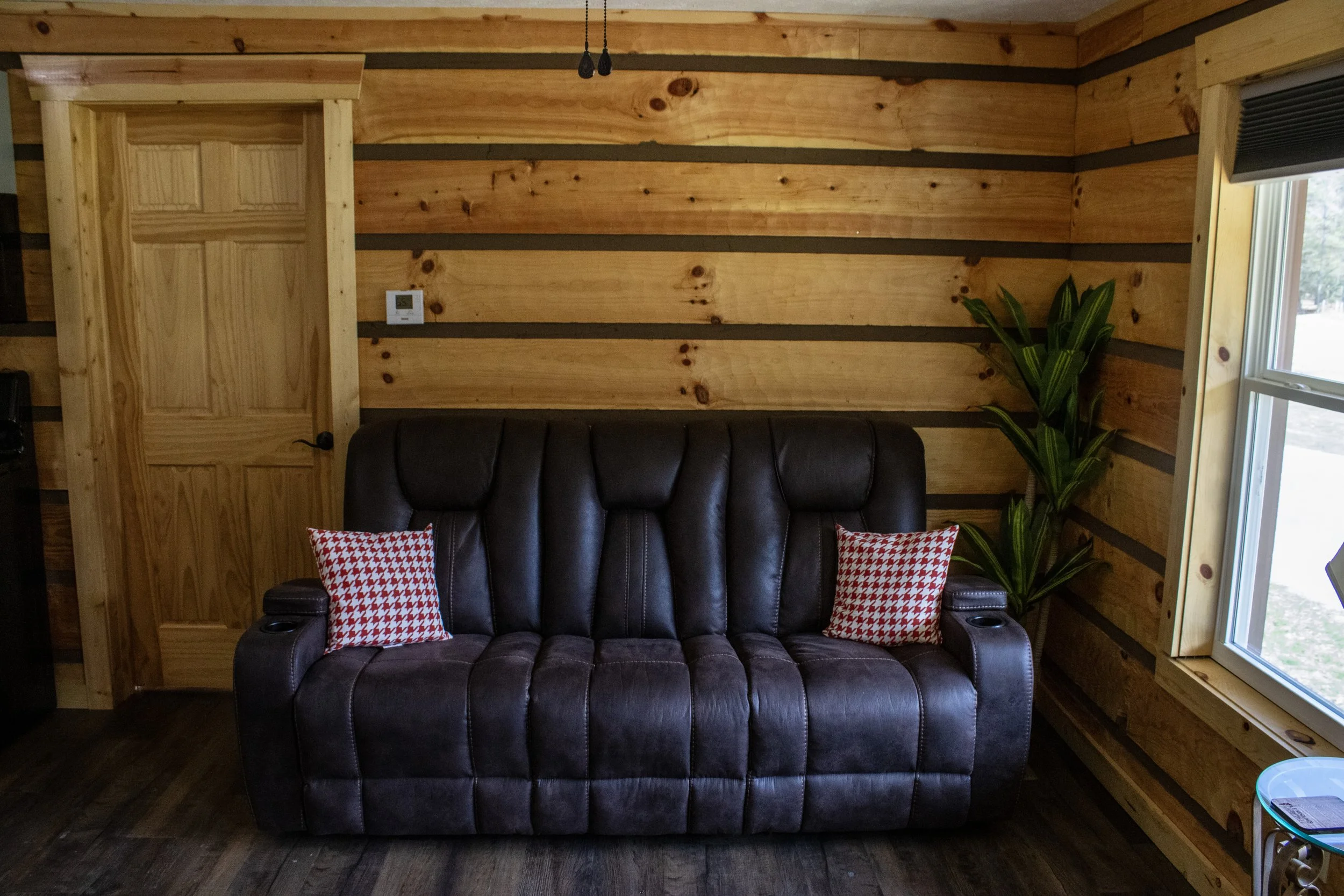 2 bed cabin couch vivid.JPG