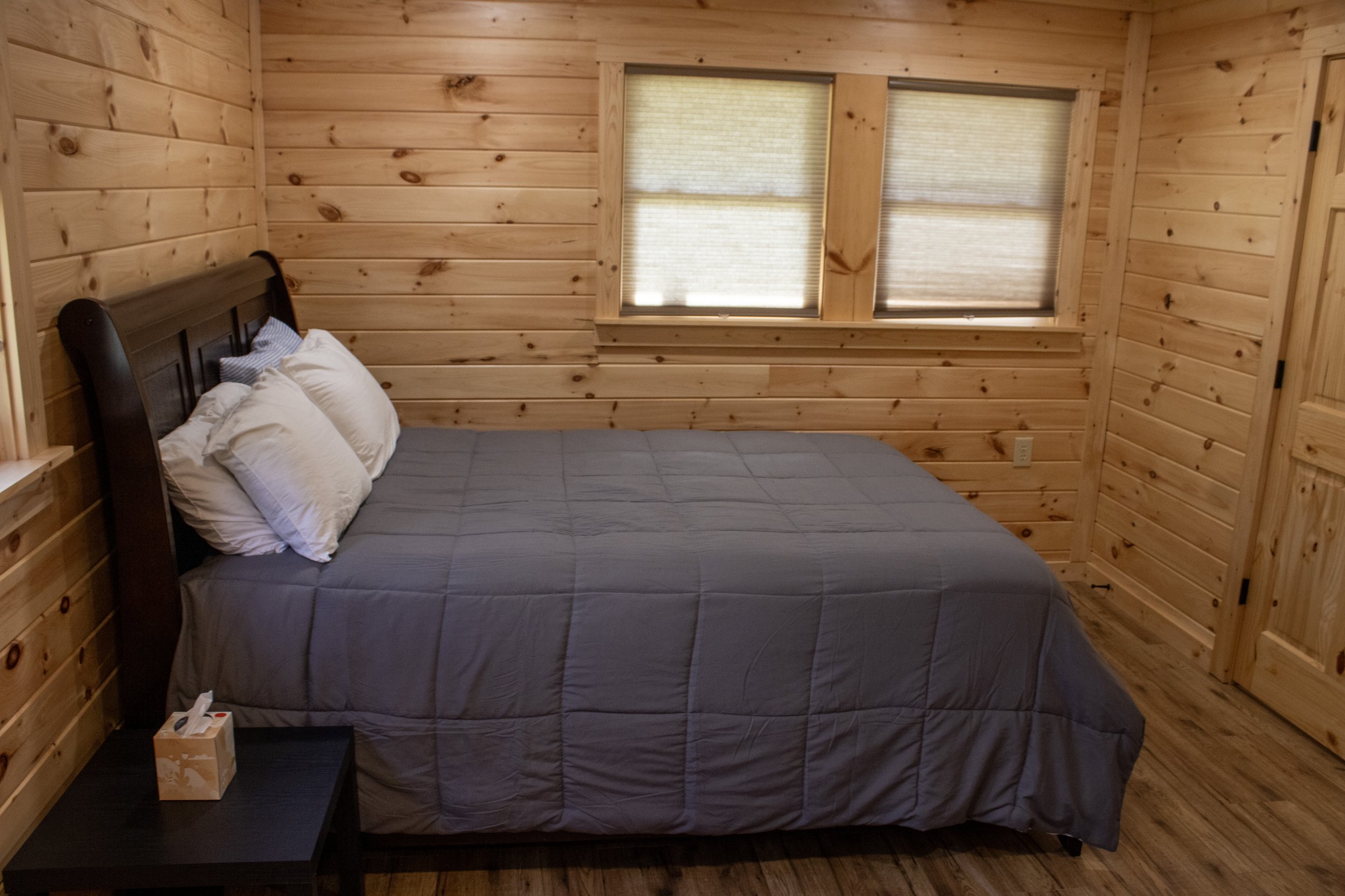 4 Bed cabin Front Bed Side View.JPG