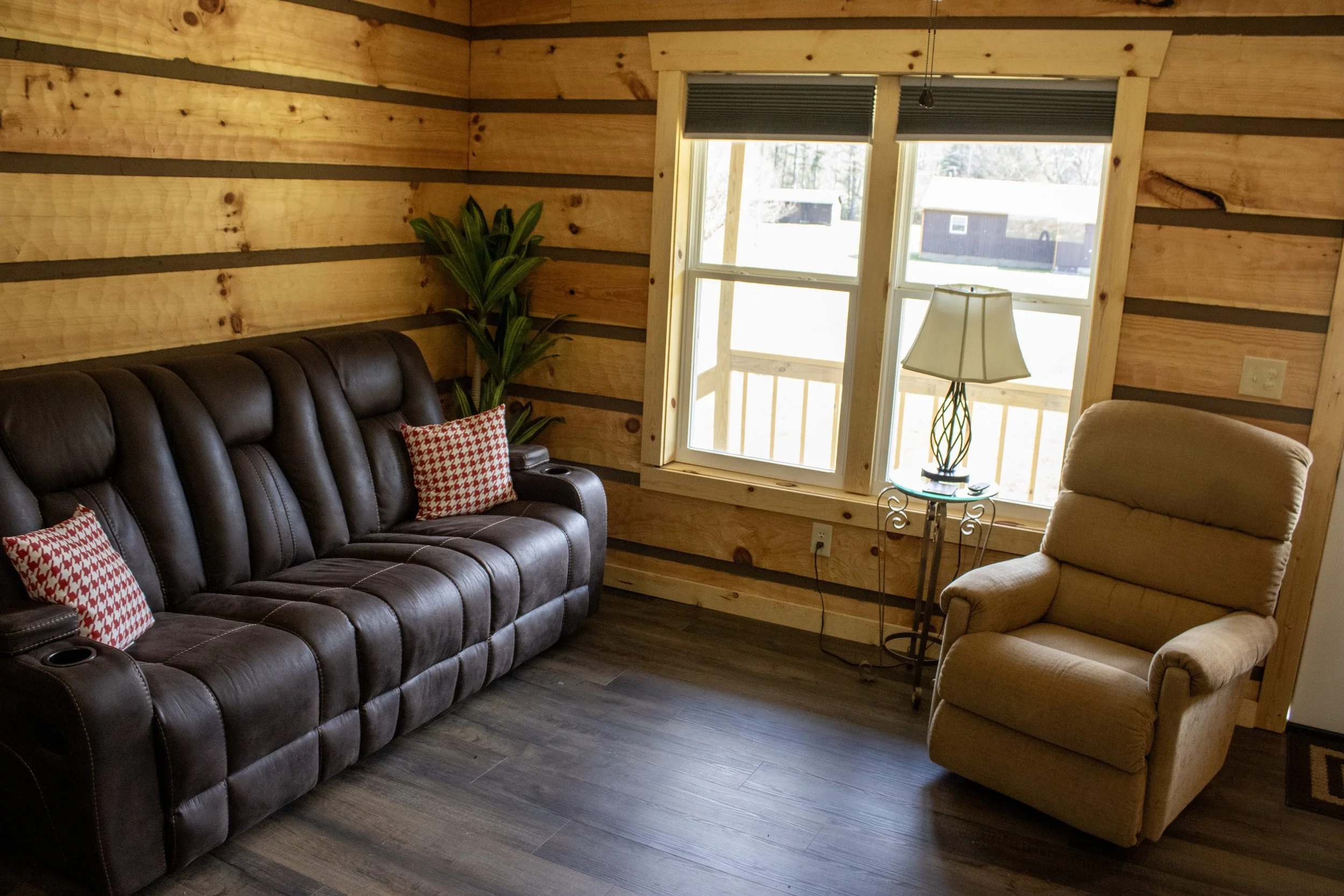 2 bed cabin living room.JPG