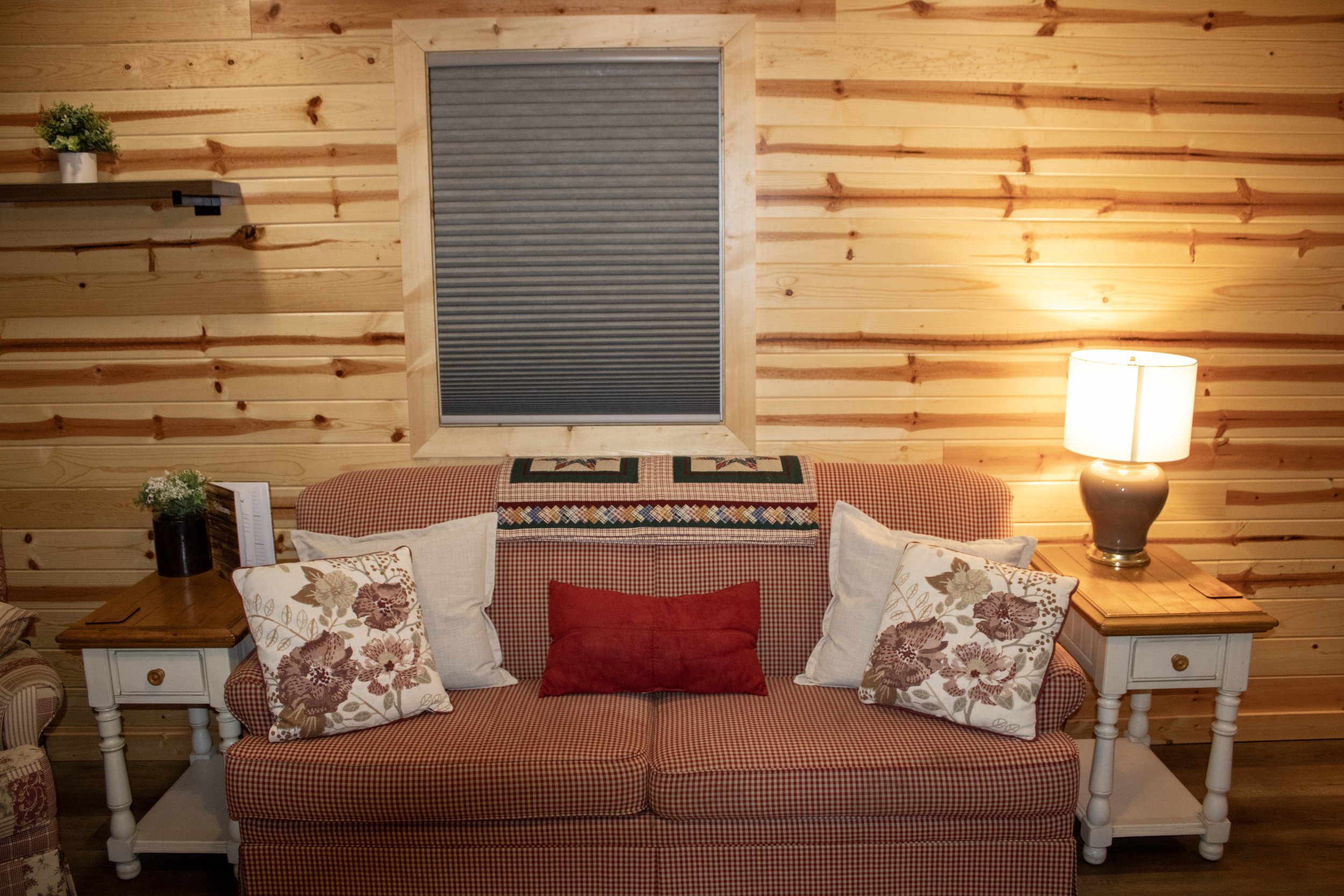 1 bed cabin couch.JPG