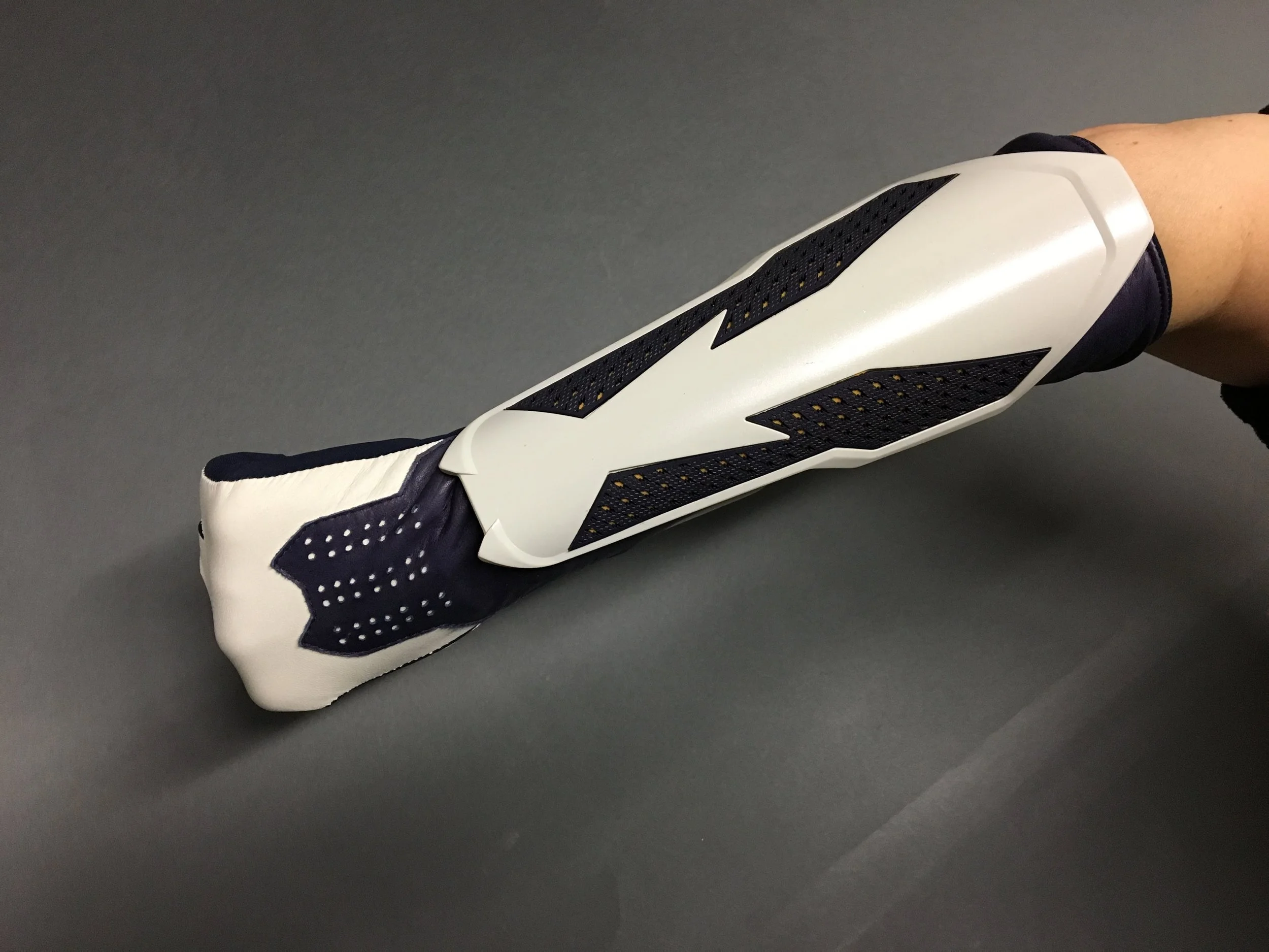 XS Gauntlet closeup-retrobound.jpg