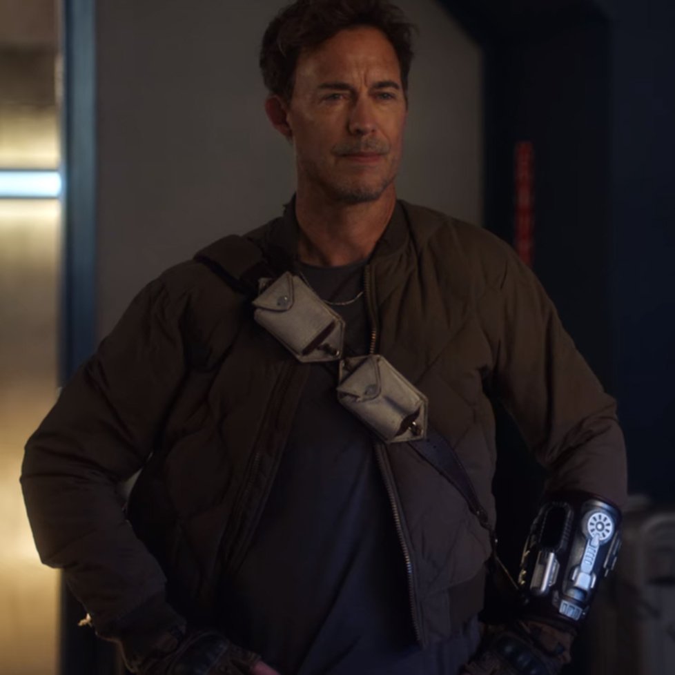 Nash Wells gauntlet screencap 1.jpg