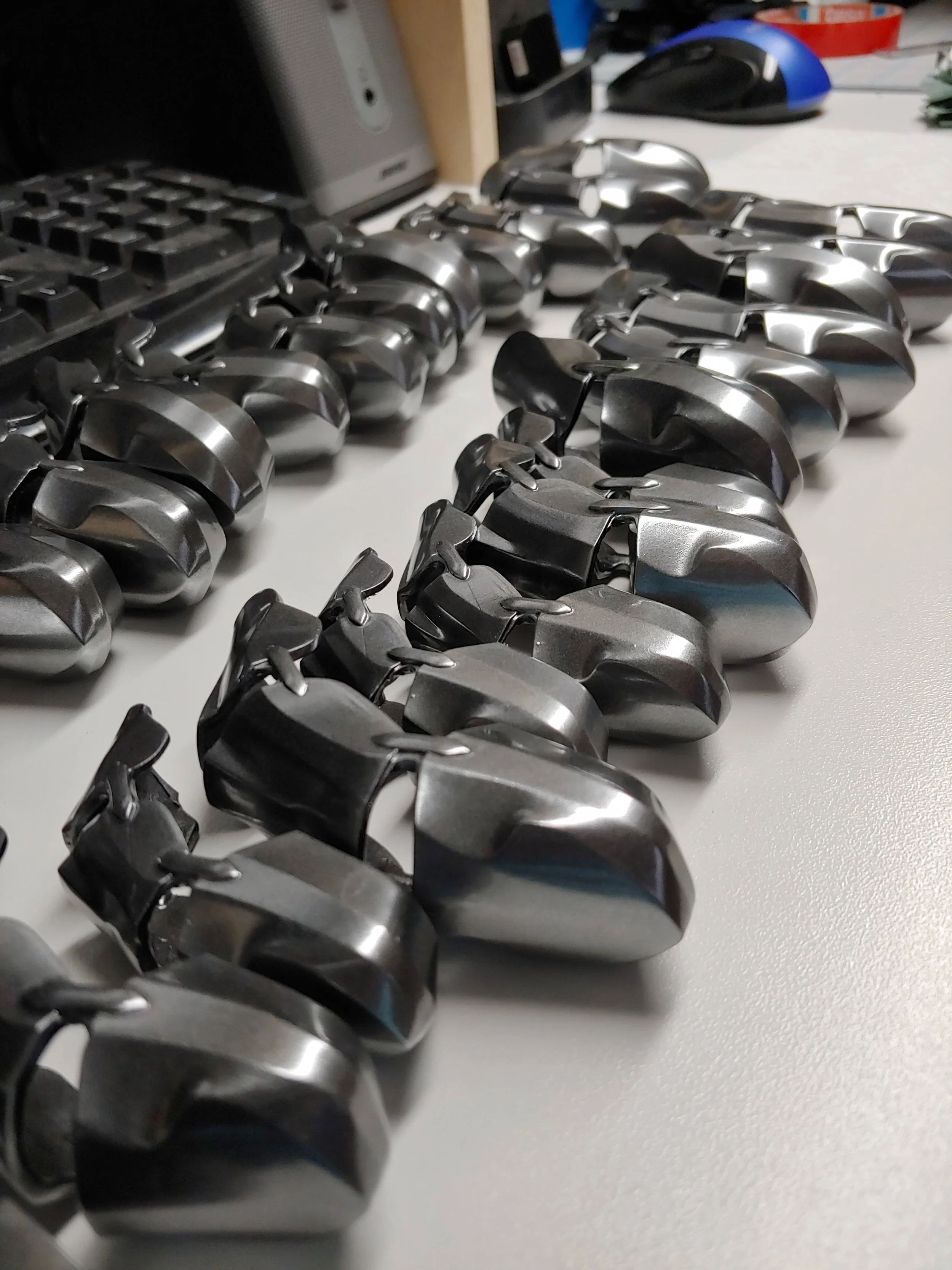 CHILLBLAINE armored glove fingers final.jpg