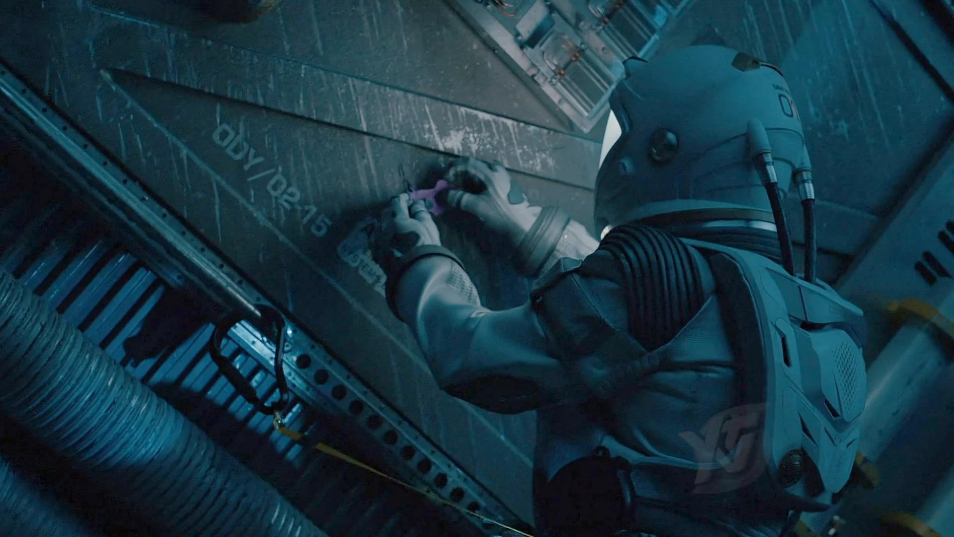 ASTRONAUT HELMET 3.jpg