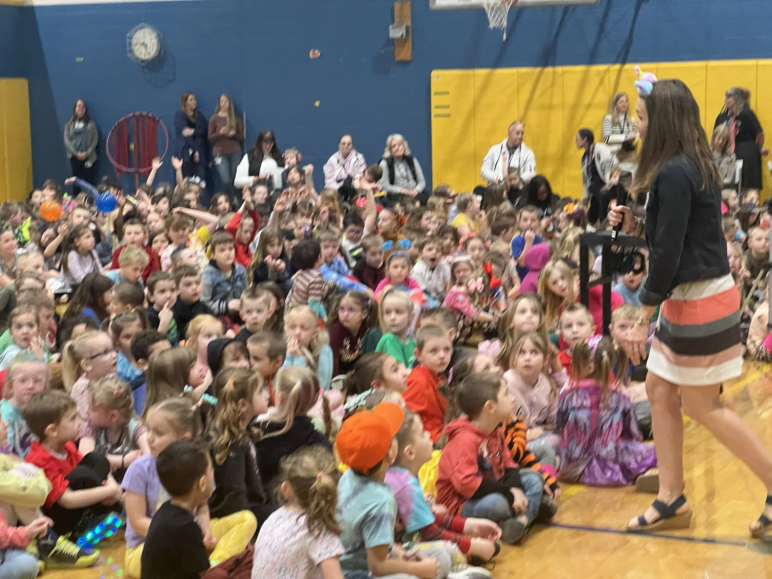 Rebecca speaking at Knoch primary school in Saxonburg, PA 