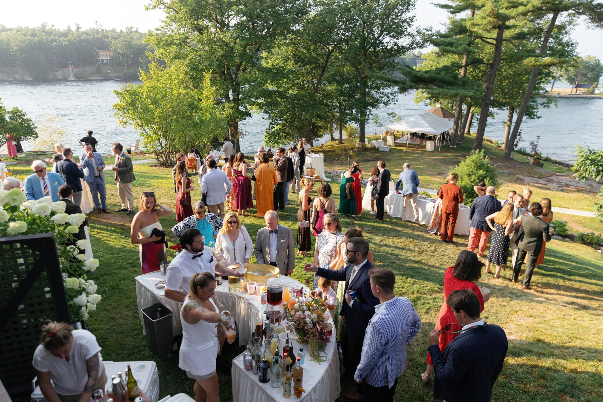 The front lawn at Comfort Island is the perfect site for your wedding cocktail party