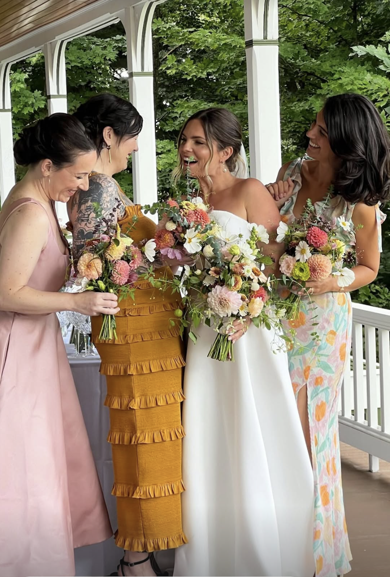 Comfort Island in the 1000 Islands Region of upstate New York is the perfect place for a summer or fall wedding,  