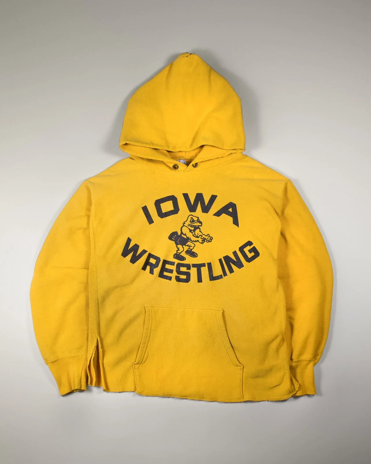 Champion® Reverse Weave® Iowa Wrestling Team Issue 1988 Thrashed & Altered | SZ L