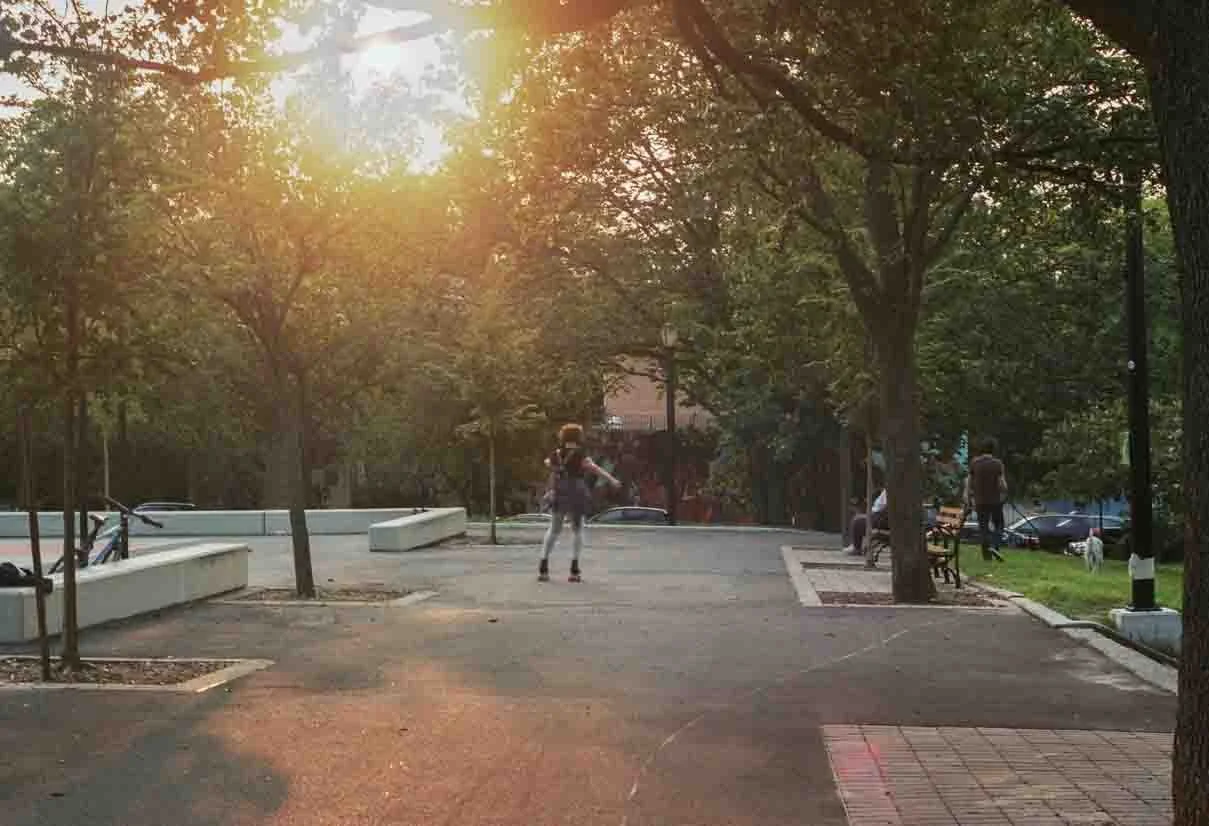 rollerblade-nyc-park-sunset.jpg