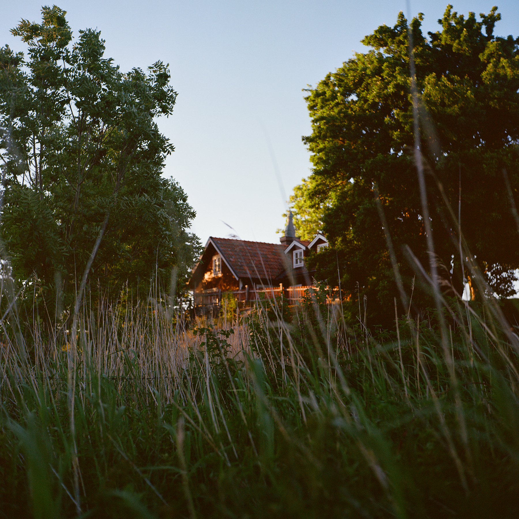 sweden-house-sunset.png