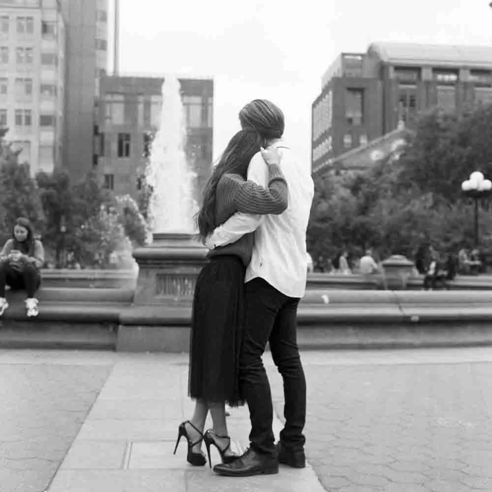 nyc-wsp-couple-hugging.jpg