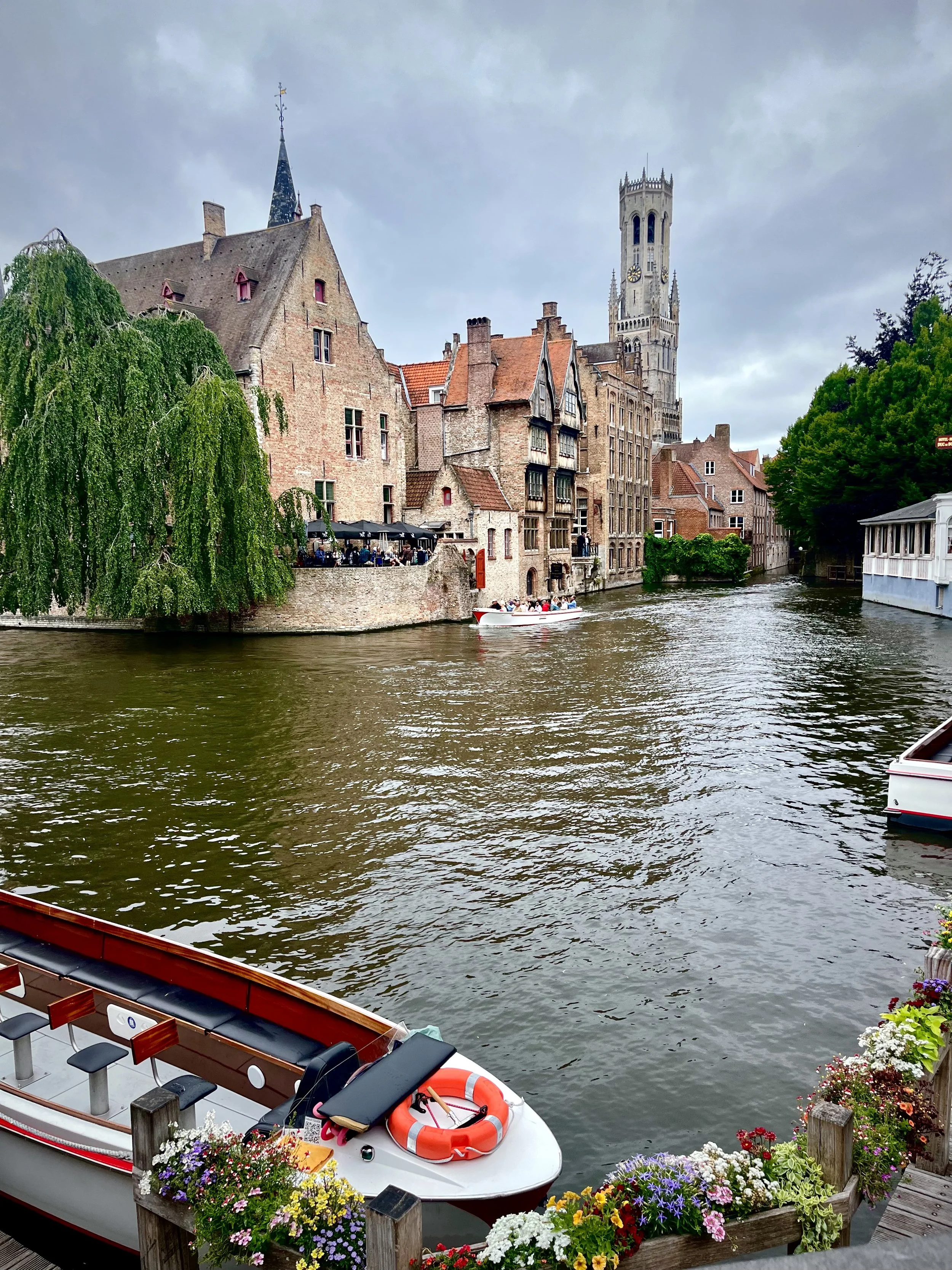 bruges-canal-belfry-rozenhoedkaai.jpeg