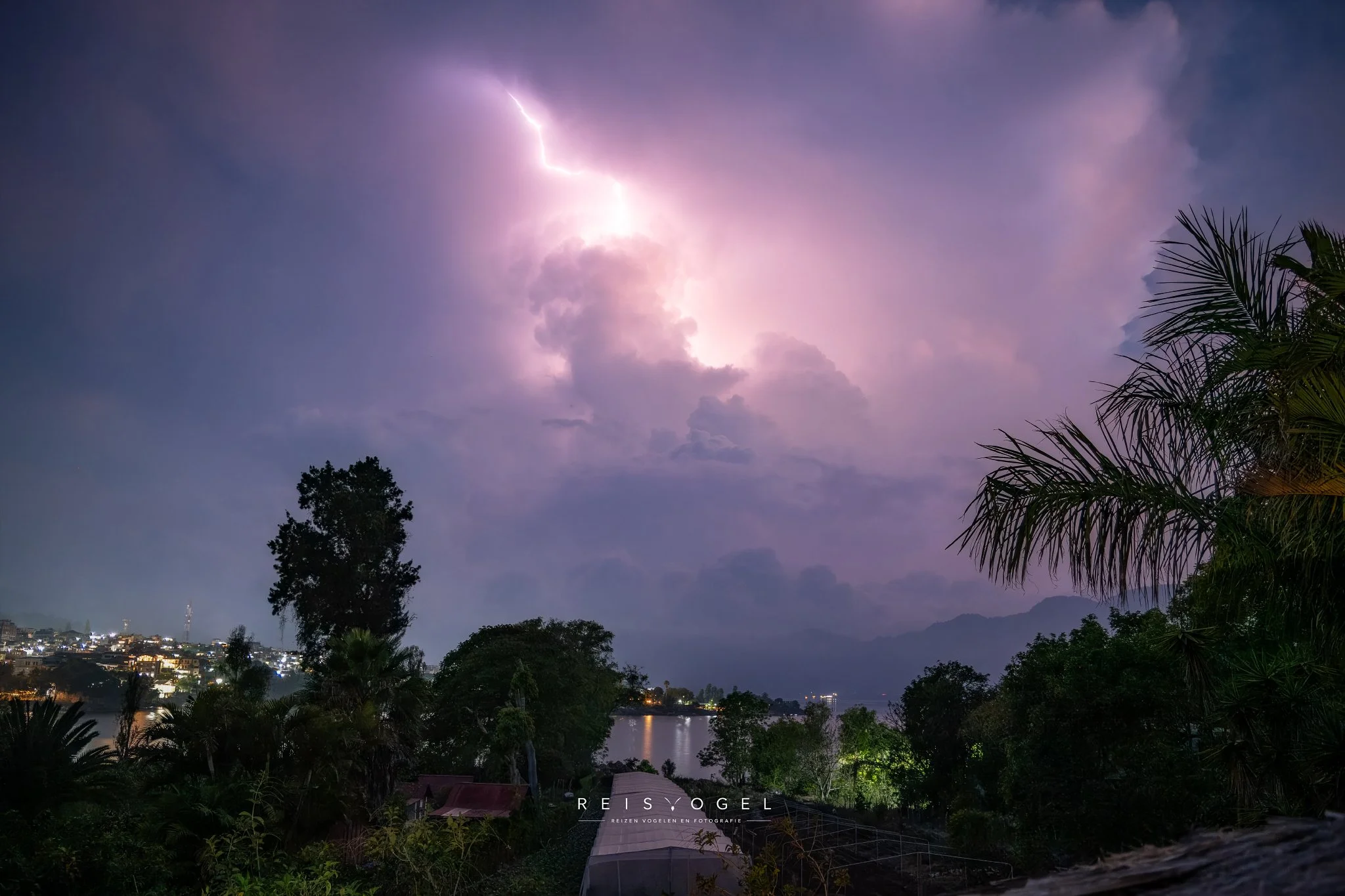 Santiago storm 5_Q0A6793-topaz-rawdenoise_Original ratio_2048x1365_U_100.jpg