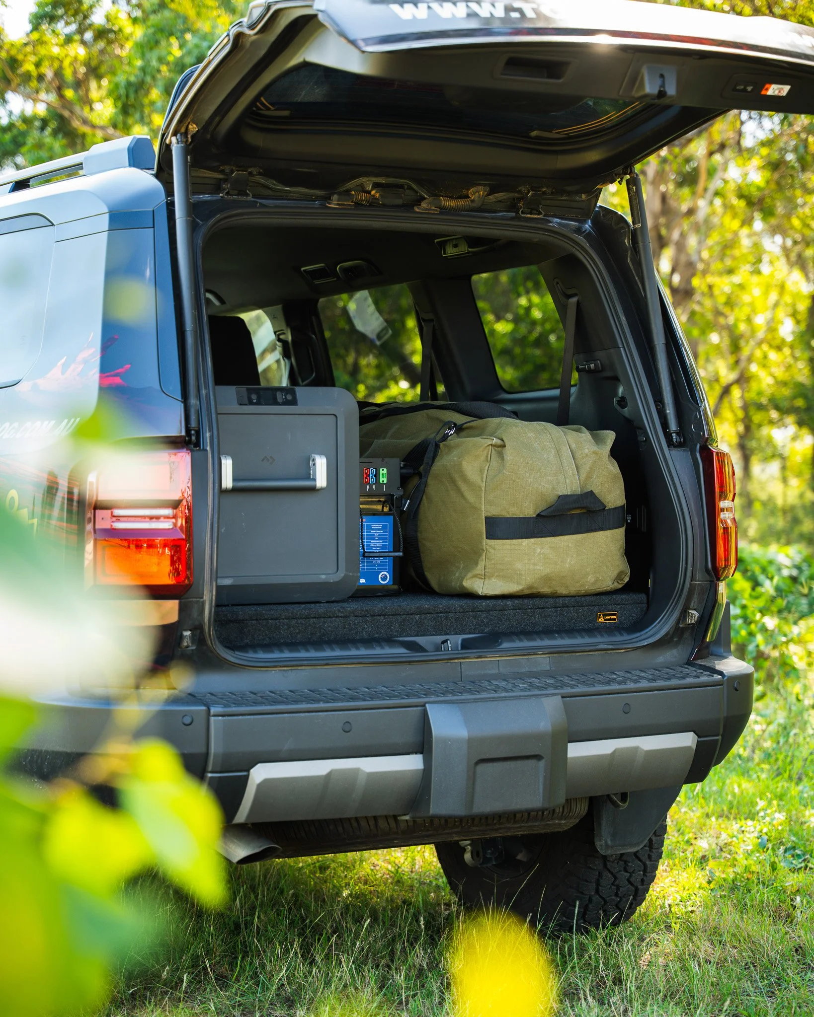 Toyota Prado 250 seat delete false floor system.jpg
