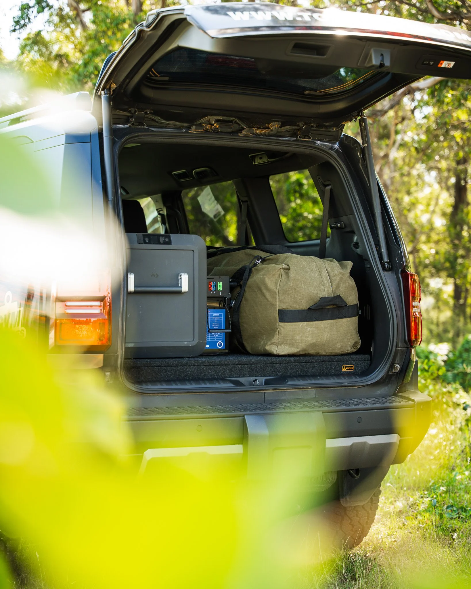 Prado 250 false floor system.jpg