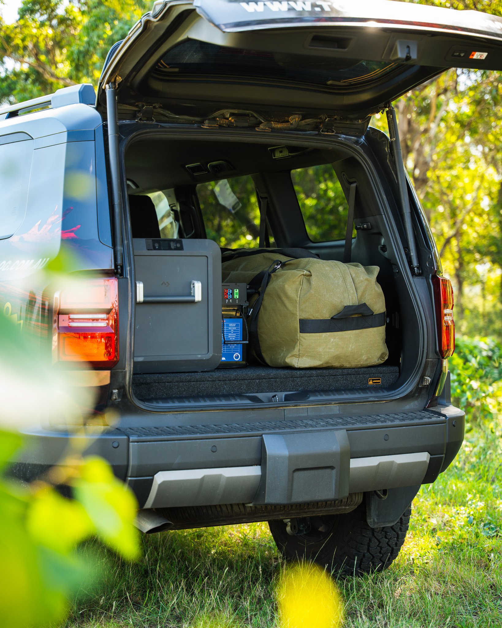 Toyota Prado 250 seat delete false floor system.jpg (Copy)