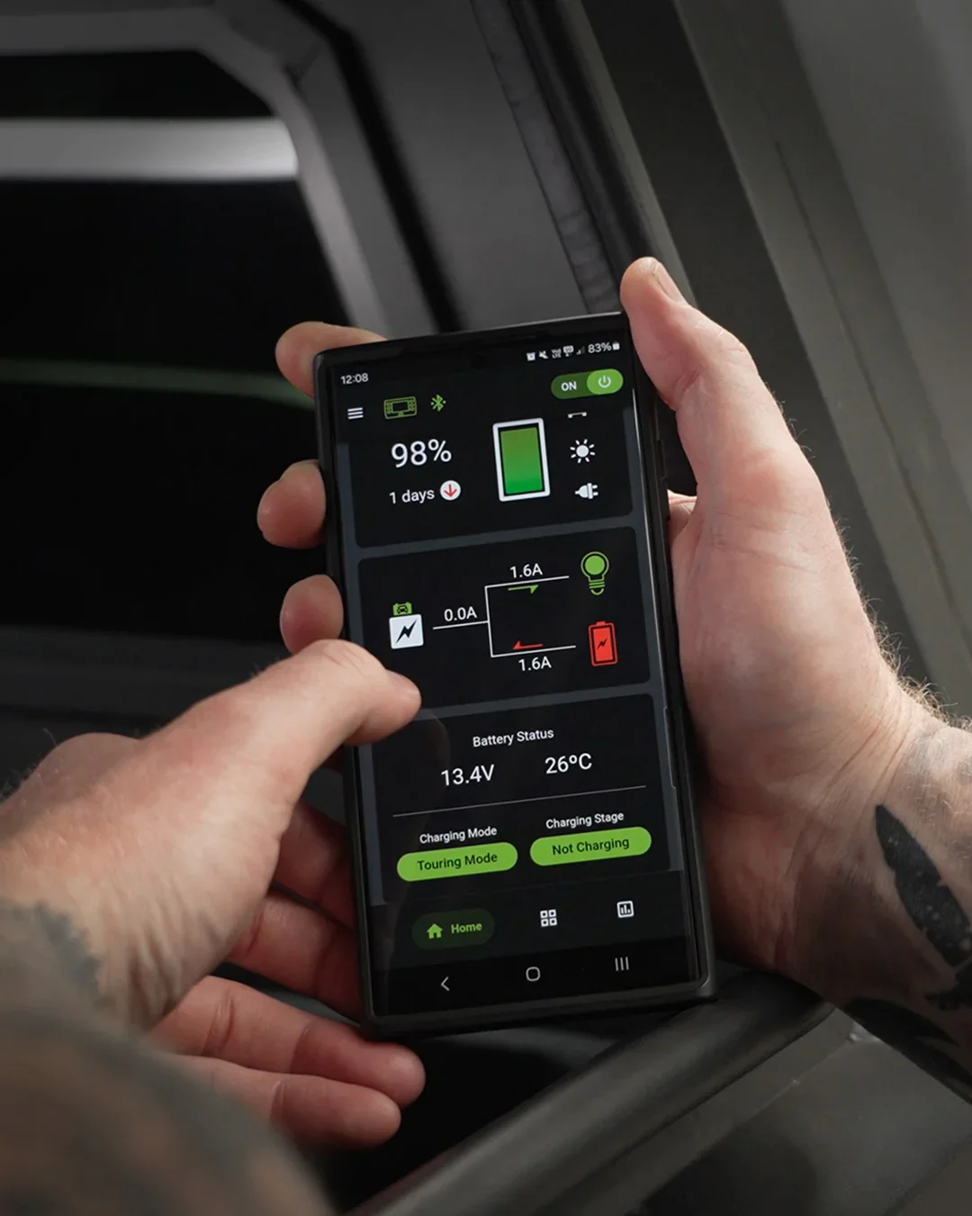 redarc alpha use with app on phone.webp (Copy)