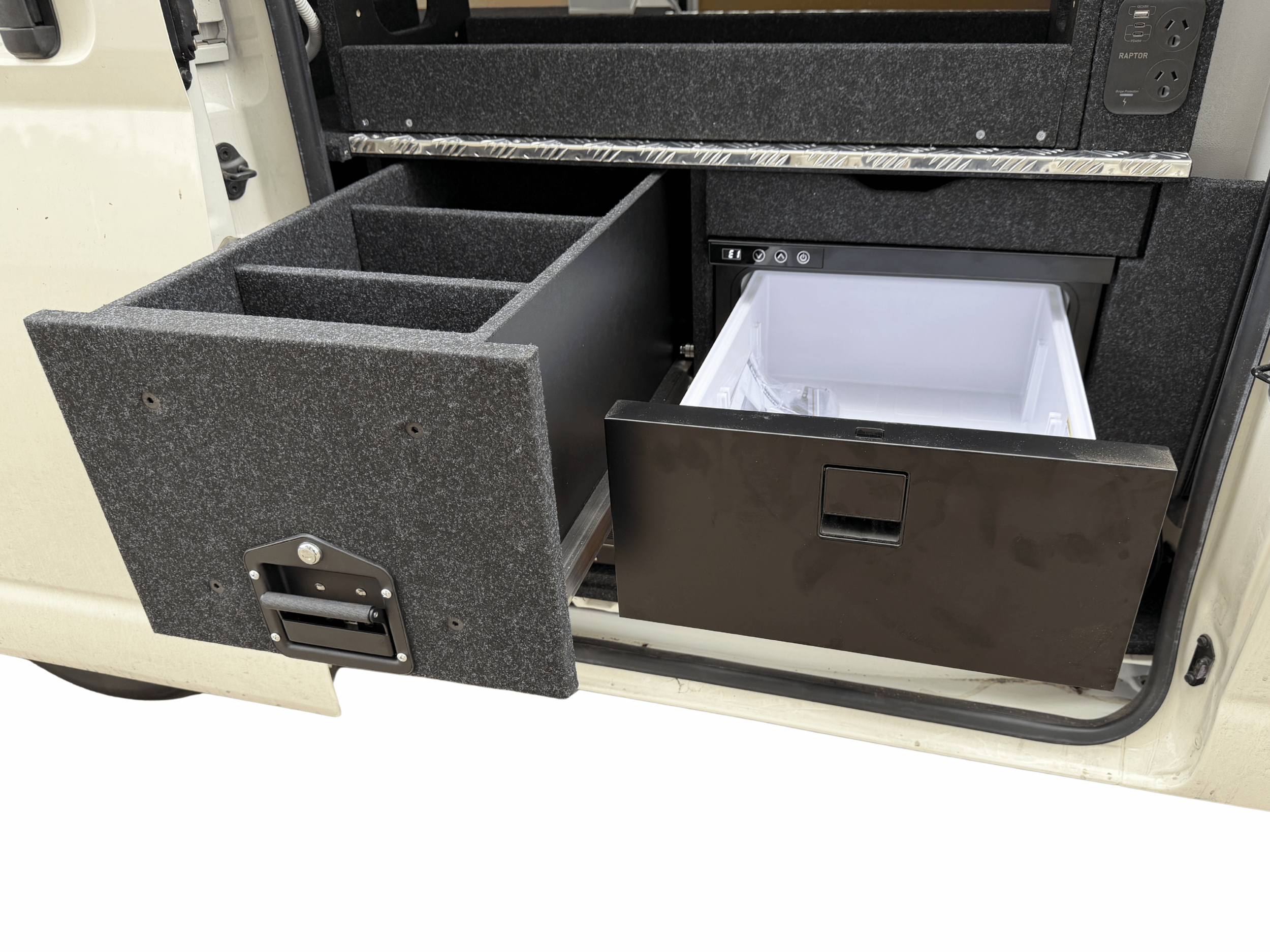 Hiace with dual battery and fridge with drawer system (1).png