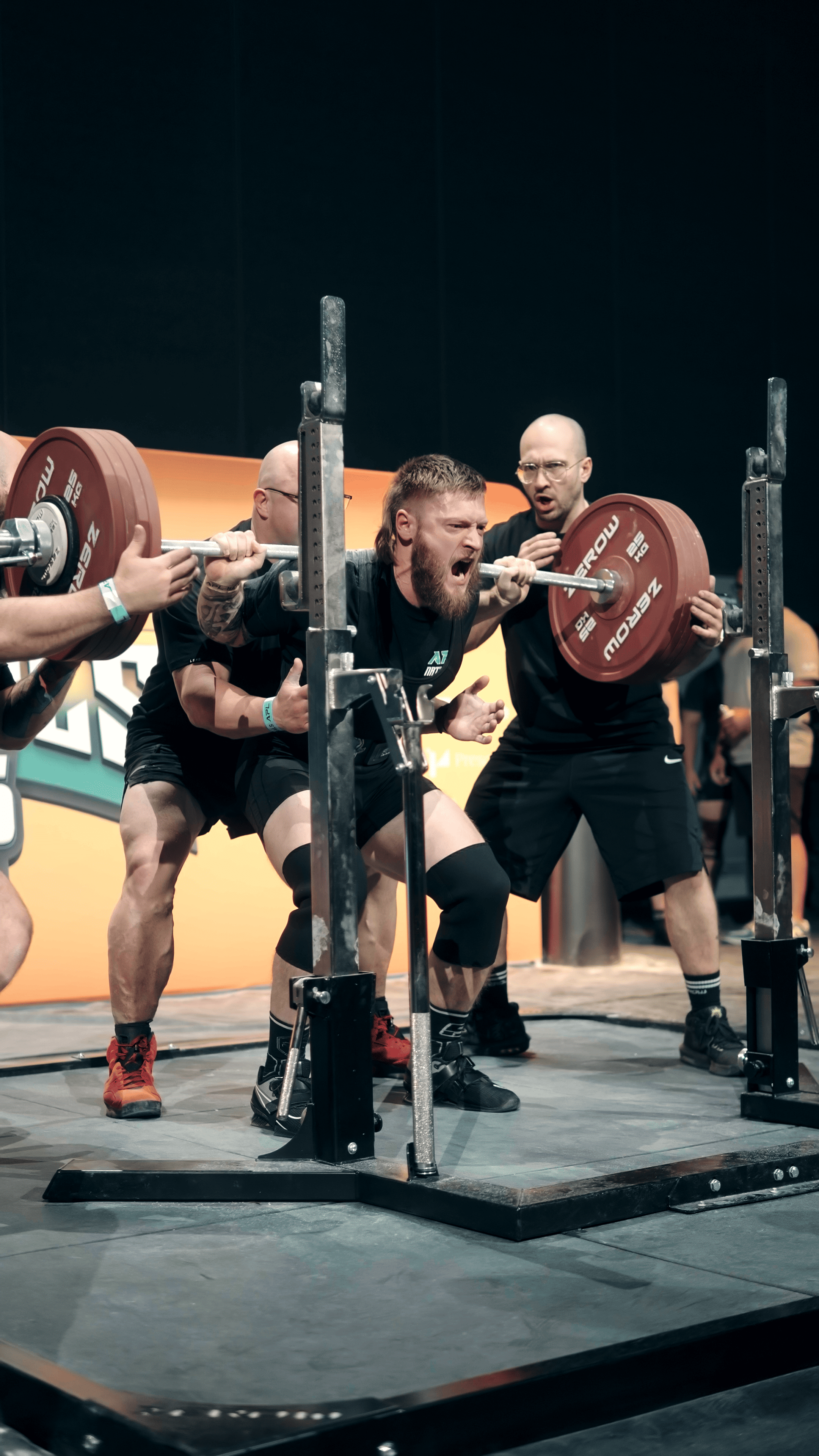 Isaiah Young APL Nationals 2025 in Melbourne, Australia squatting 232.5kg