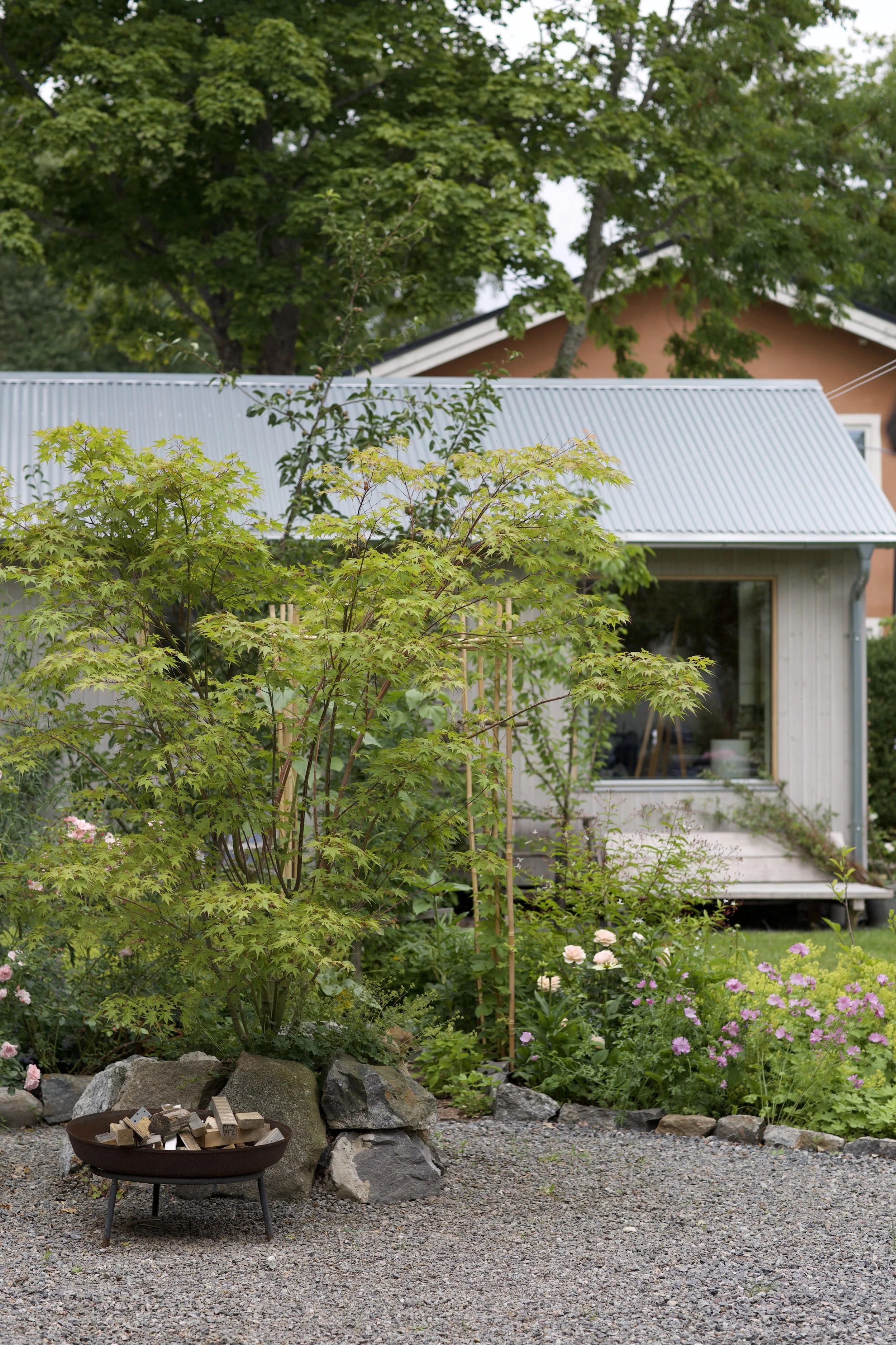 Villaträdgård i Björknäs