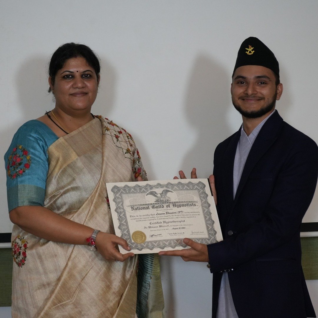 Student receive PLR certification from Dr Rashhi Sharma