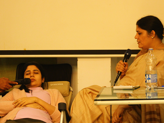 Dr Rashhi Sharma conducting PLR therapy