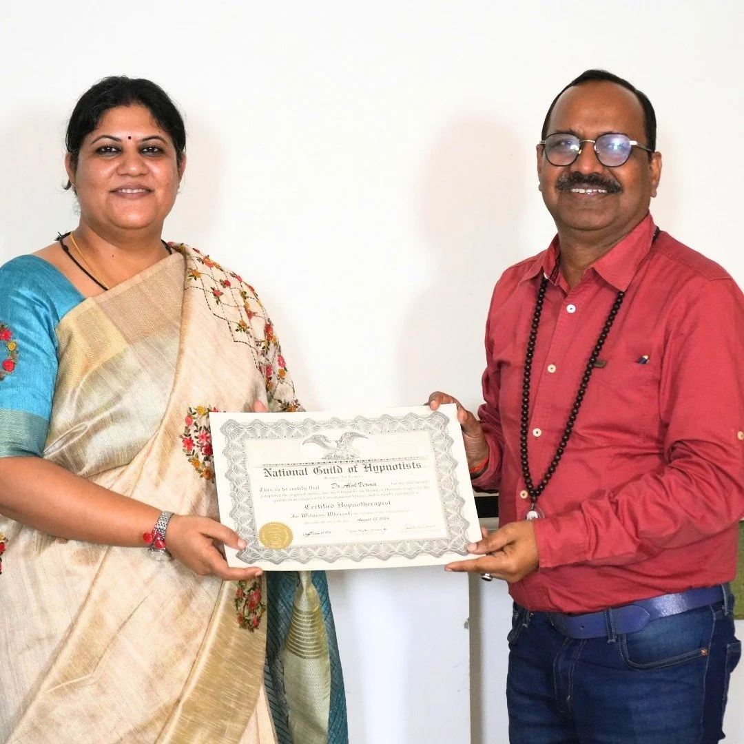 Teachers receive PLR certification from Dr Rashhi Sharma