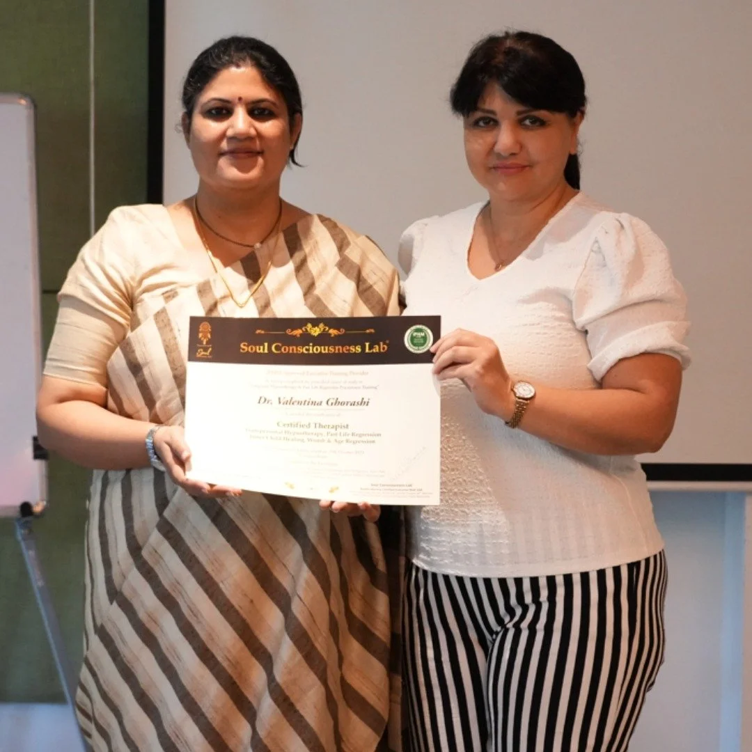 Student receive PLR certification from Dr Rashhi Sharma