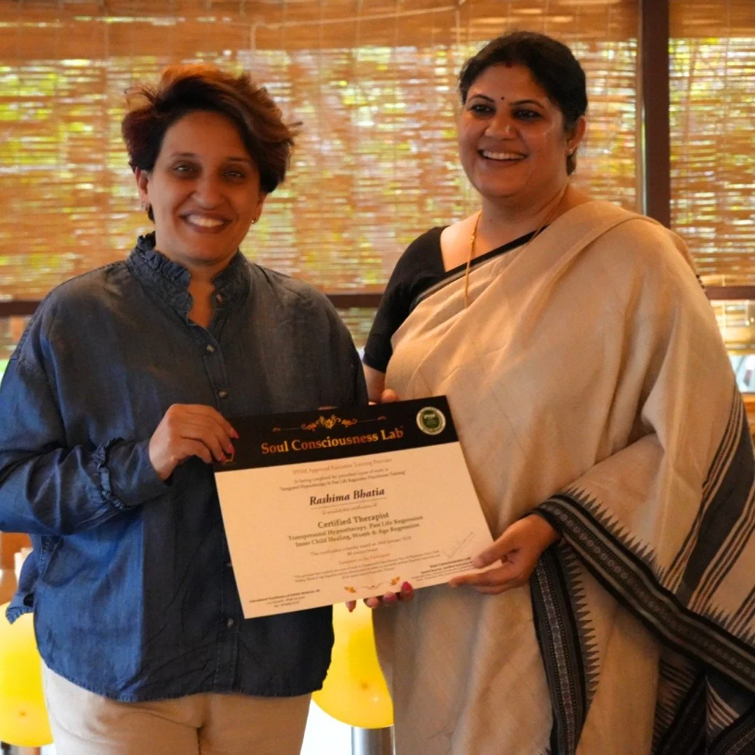 Student receive PLR certification from Dr Rashhi Sharma